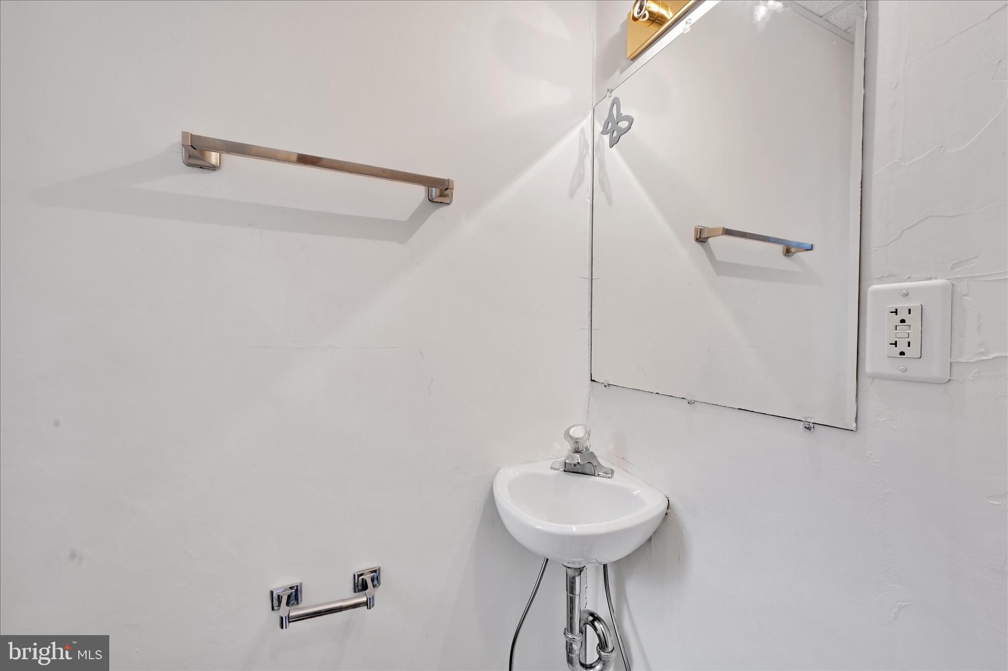 LANCASTER NORTHEAST - Residential Income