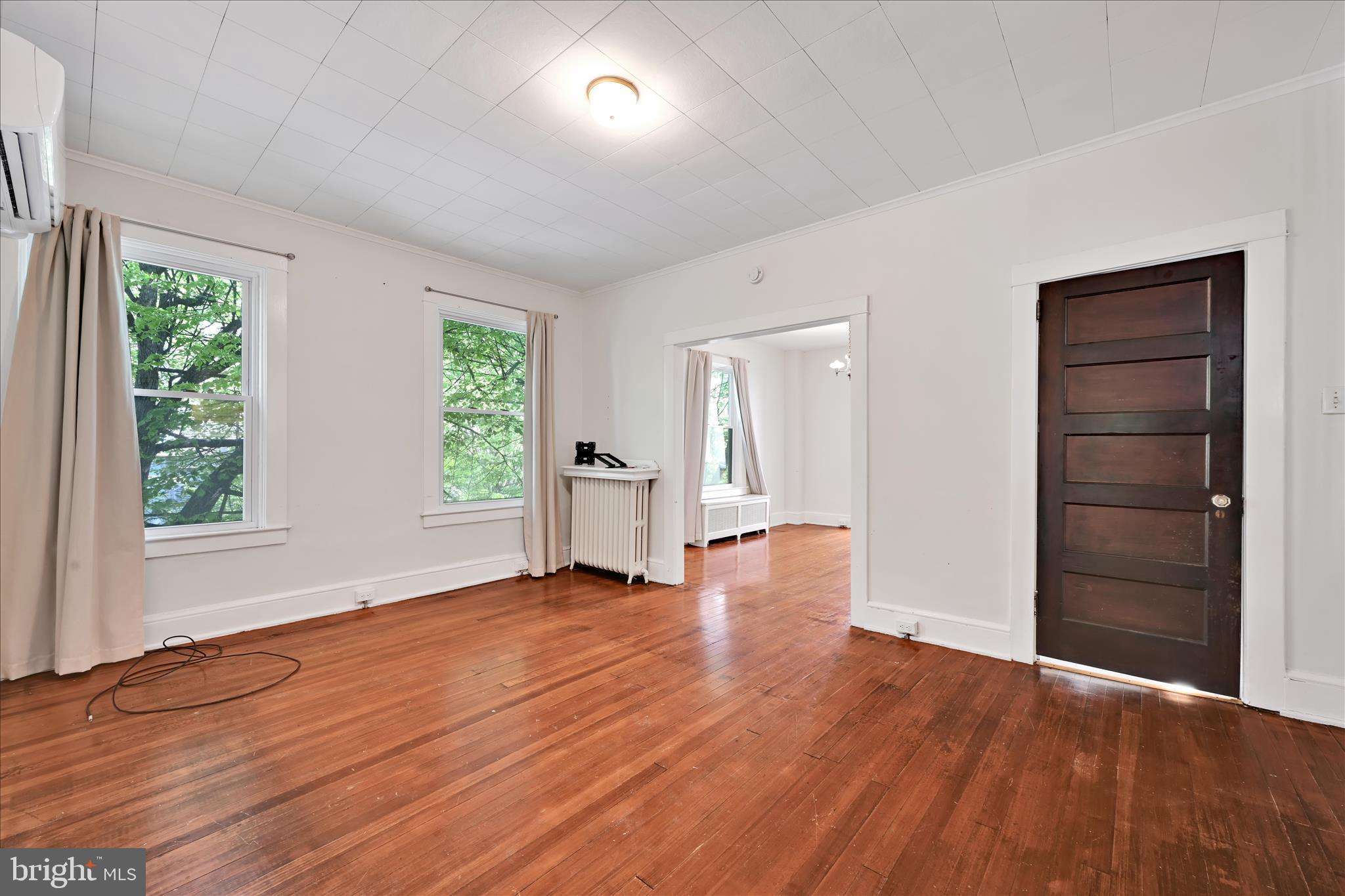 LANCASTER NORTHEAST - Residential Income