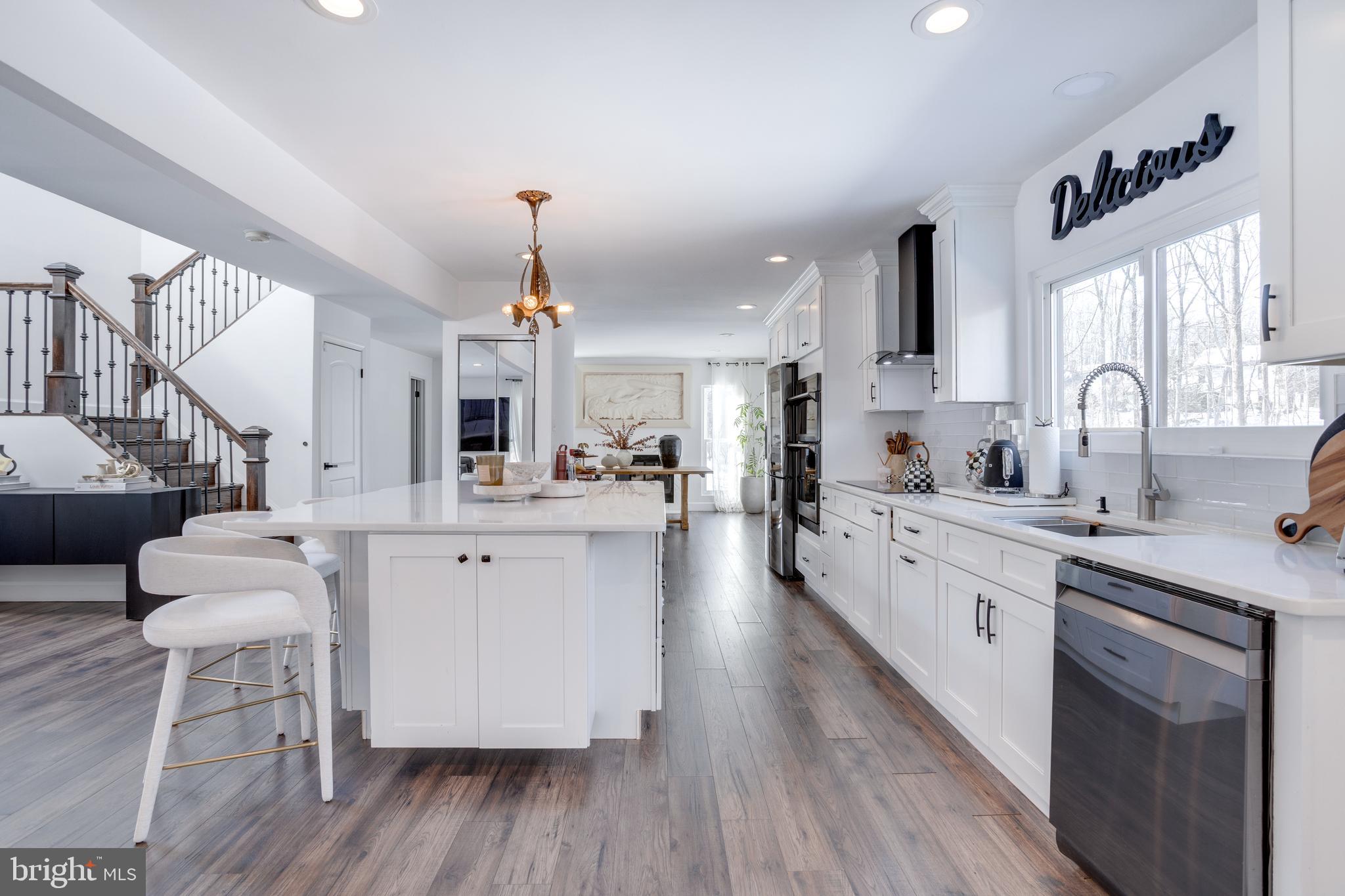 5704 WOOD DUCK COURT