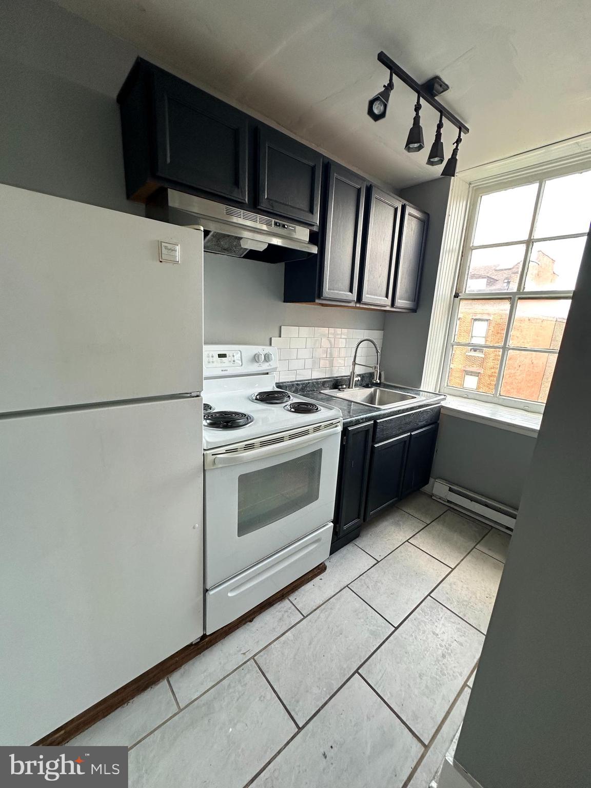 MOUNT VERNON PLACE HISTORIC DISTRICT - Residential Lease