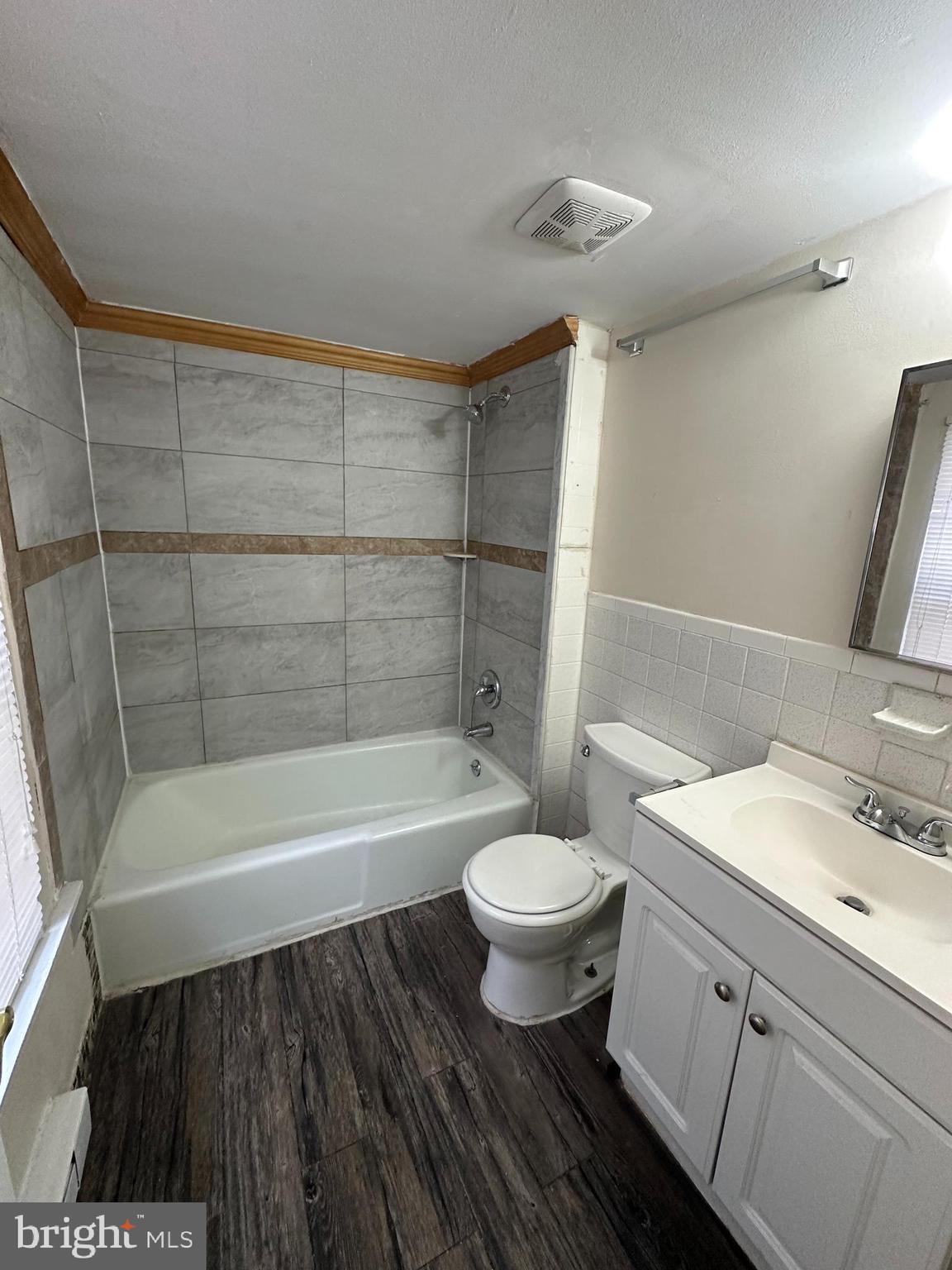 MOUNT VERNON PLACE HISTORIC DISTRICT - Residential Lease