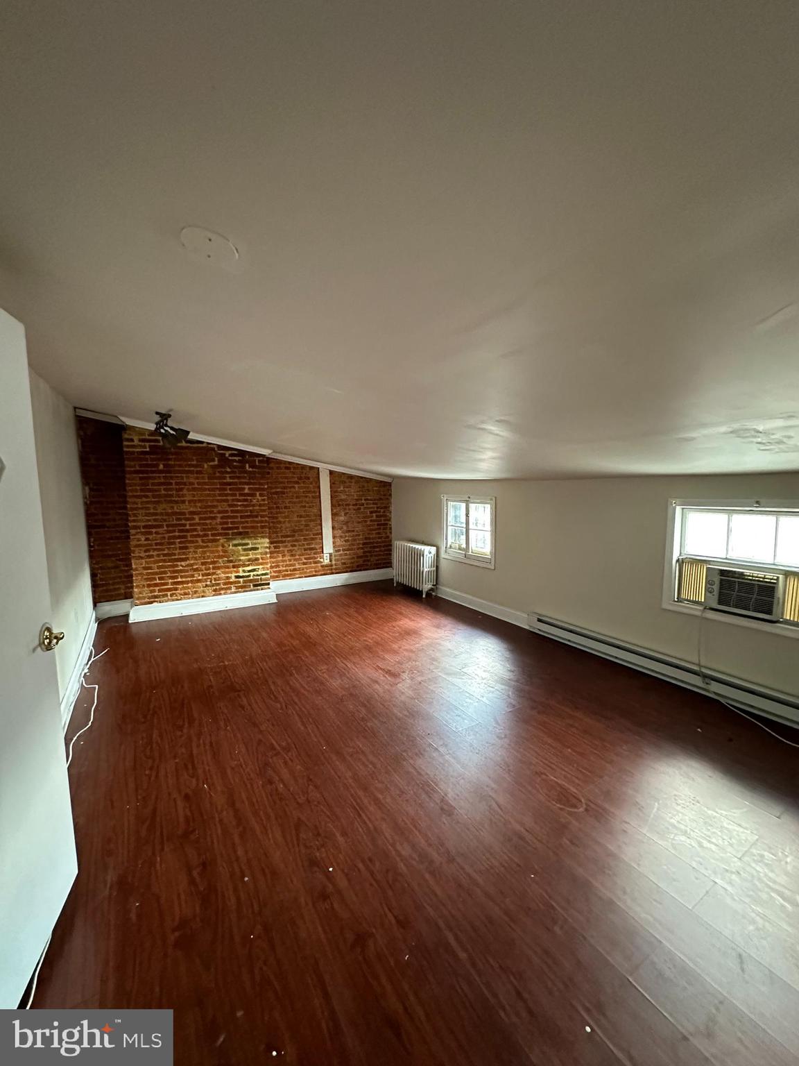 MOUNT VERNON PLACE HISTORIC DISTRICT - Residential Lease