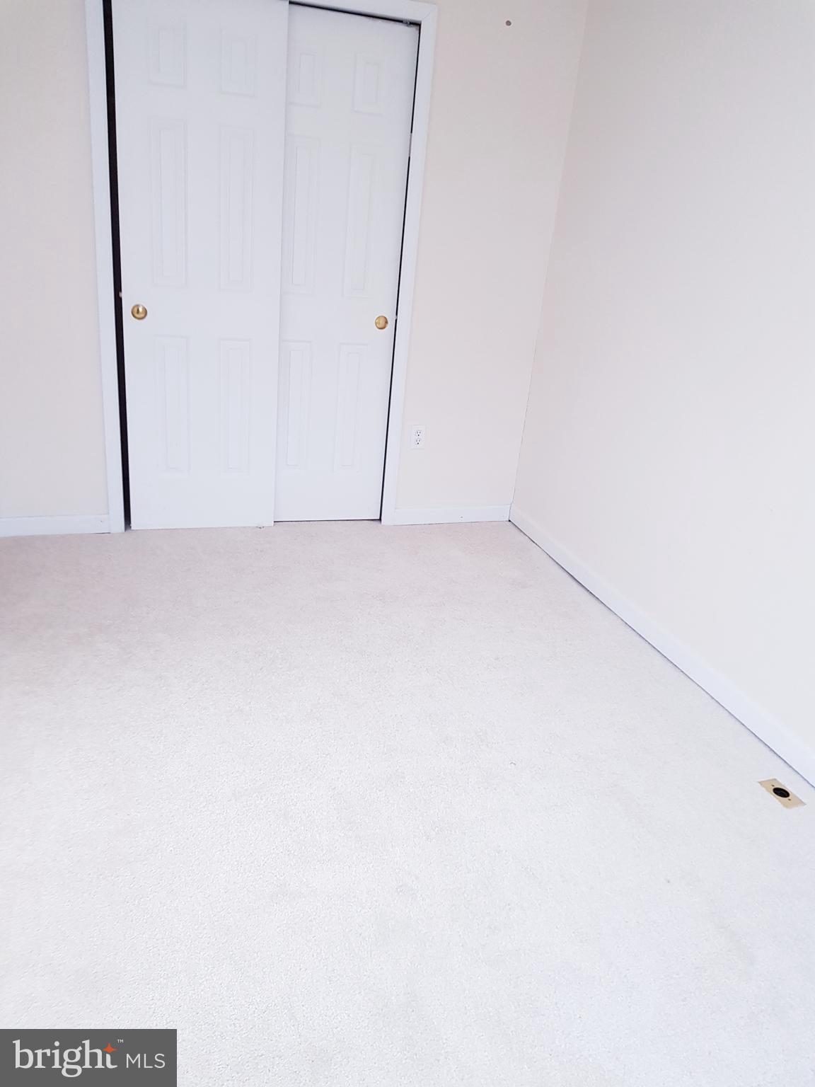 CLIFTON TOWNES - Residential Lease