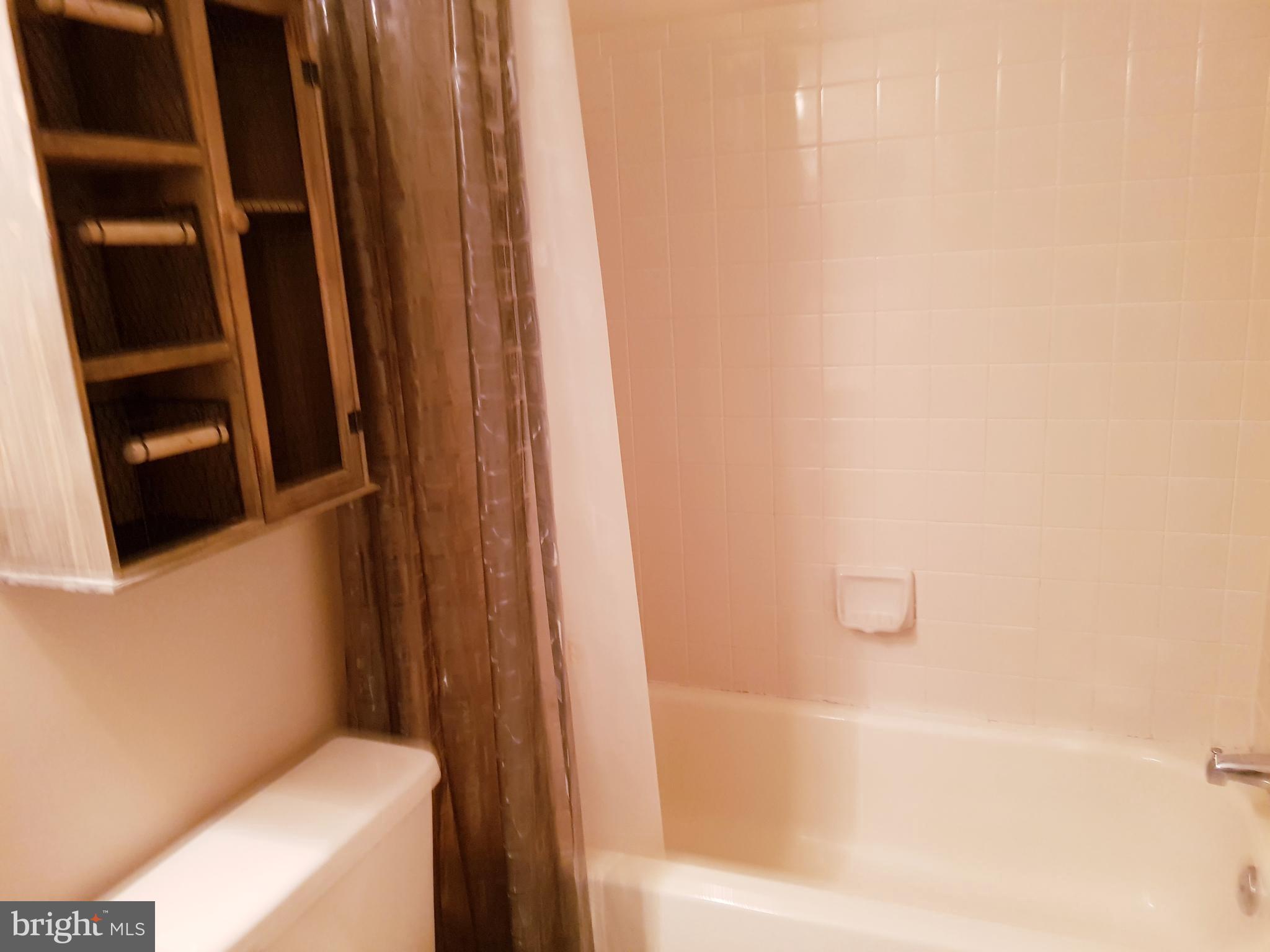 CLIFTON TOWNES - Residential Lease