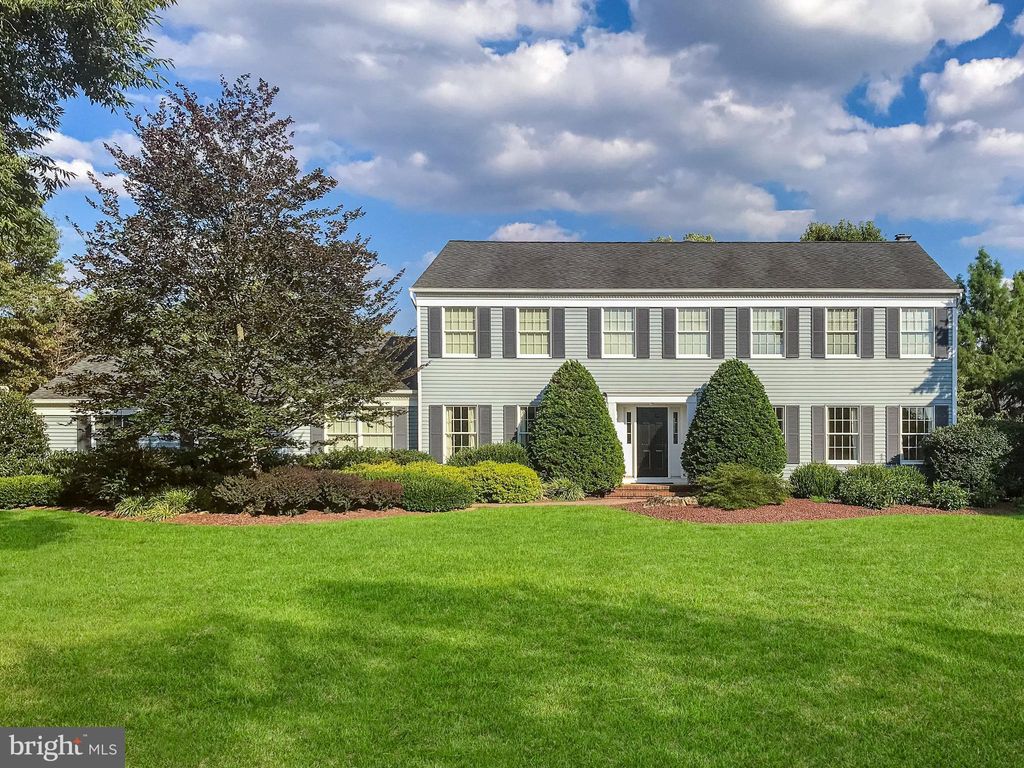 Photo of 9 Howard Drive, PRINCETON JUNCTION, NJ 08550 (MLS # NJME2072396)