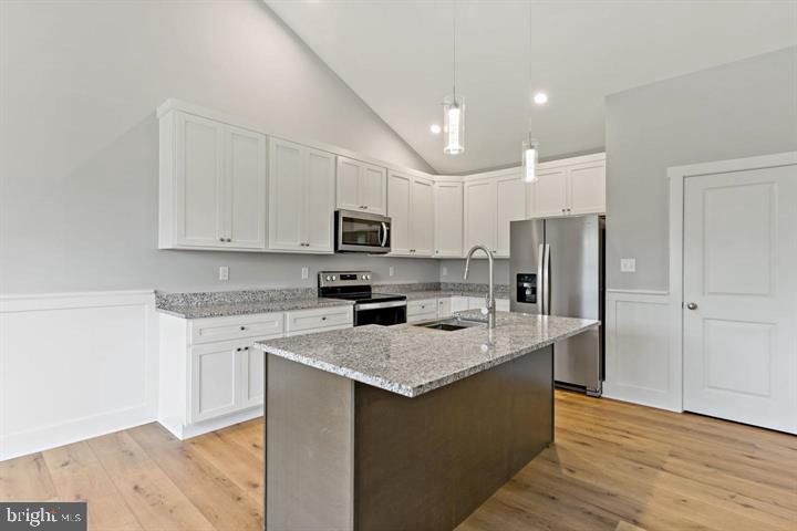 WINDFALL ACRES - Residential