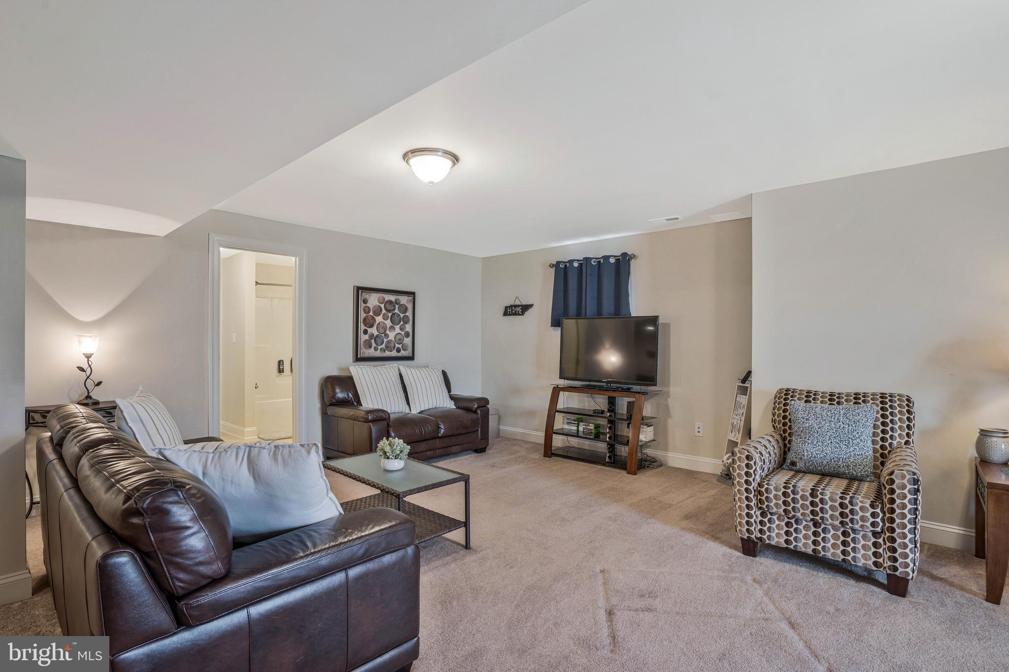 LEONARDS GRANT - Residential