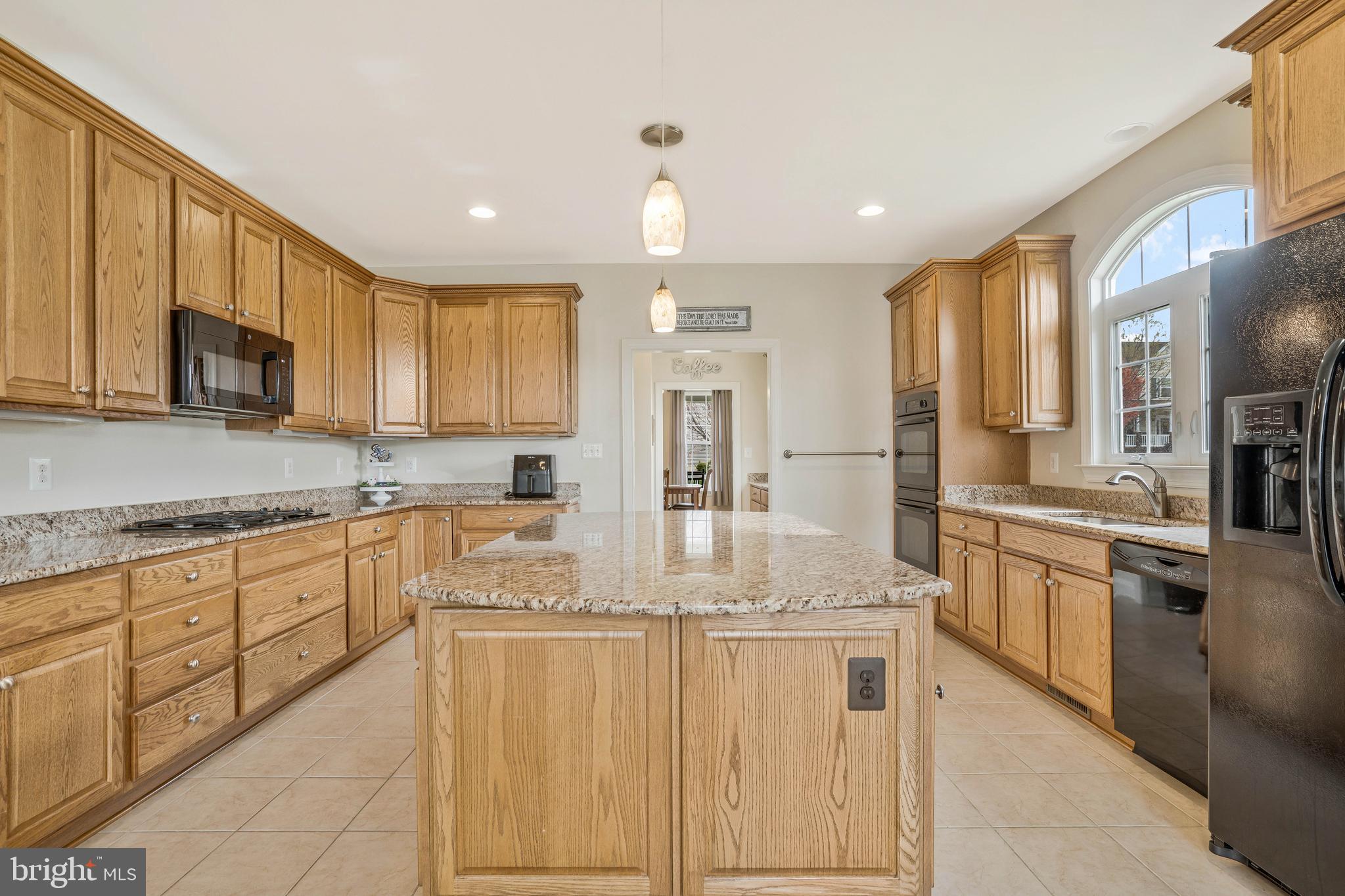 LEONARDS GRANT - Residential