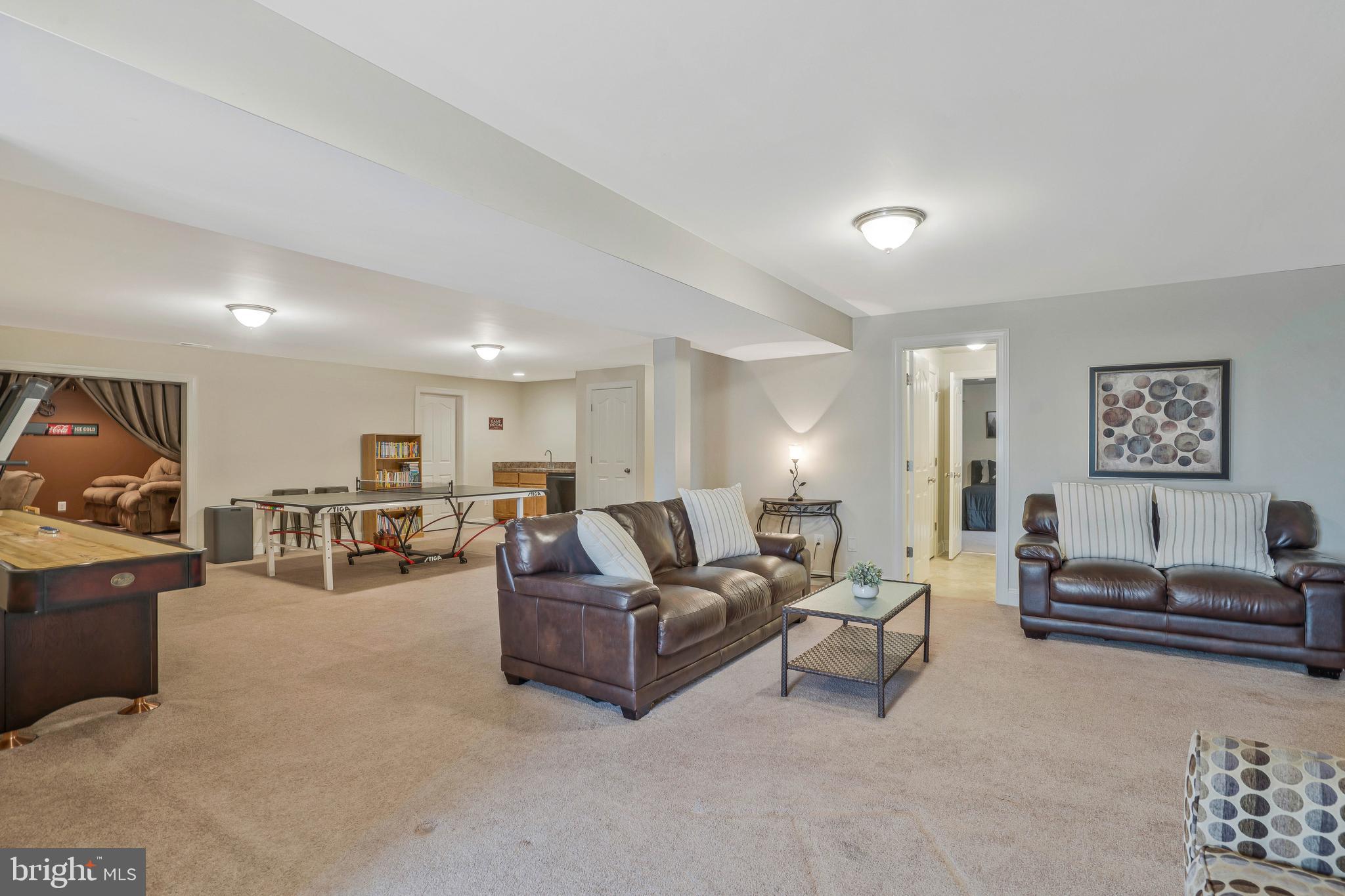 LEONARDS GRANT - Residential