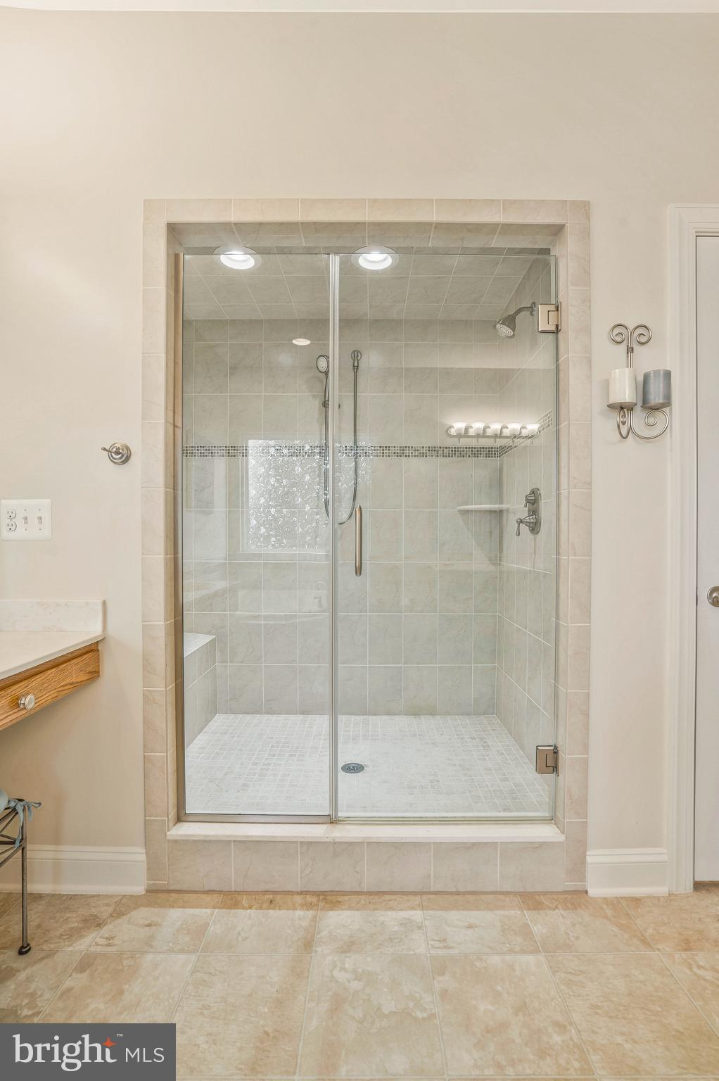 LEONARDS GRANT - Residential