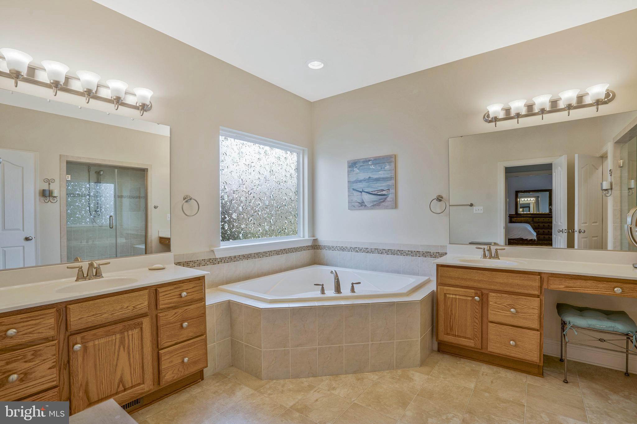 LEONARDS GRANT - Residential