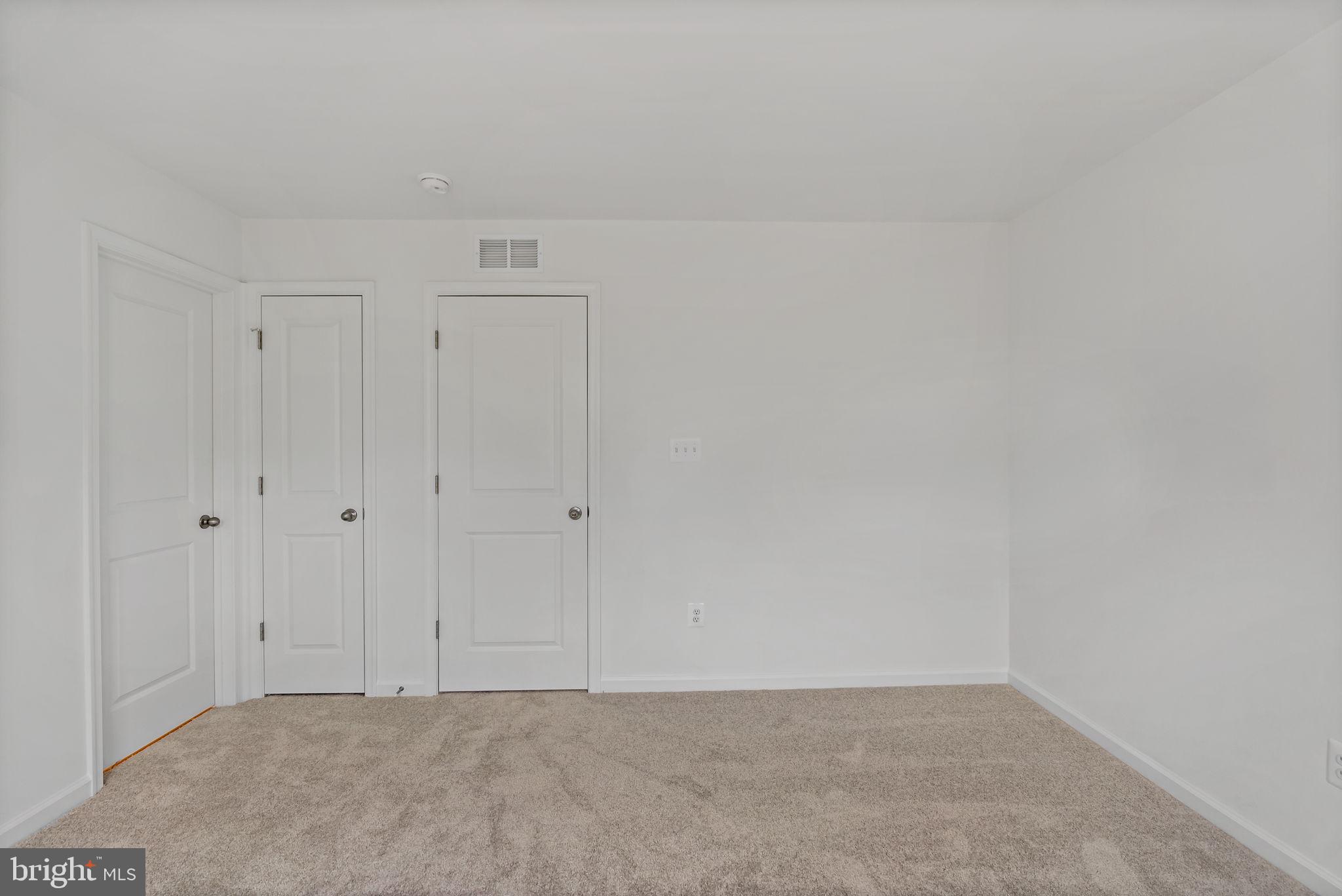 WHISPERING PINES - Residential