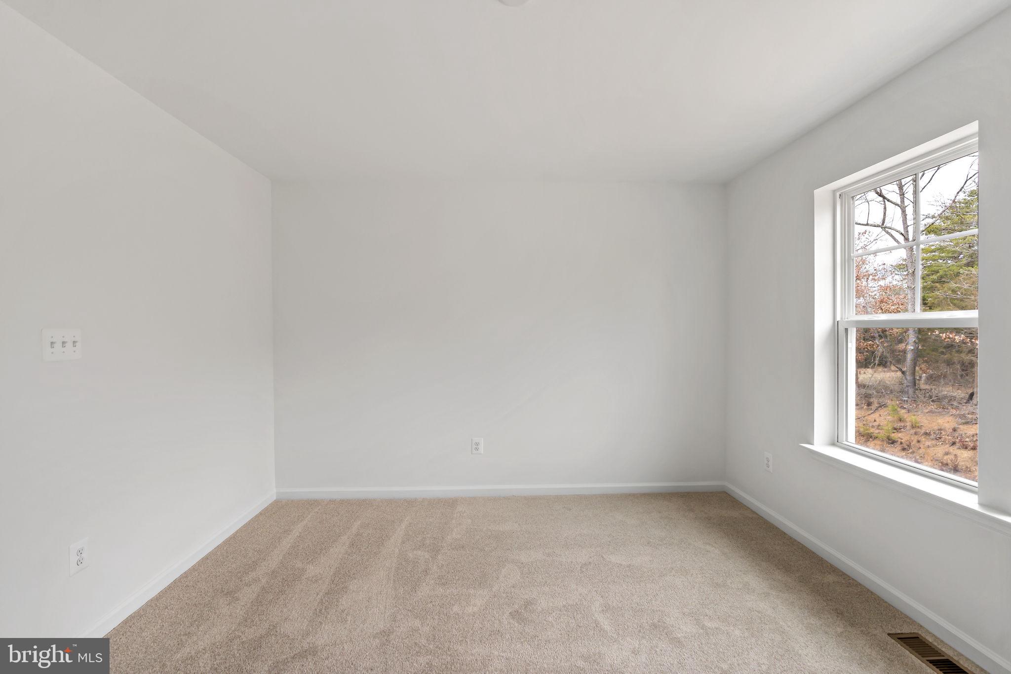 WHISPERING PINES - Residential