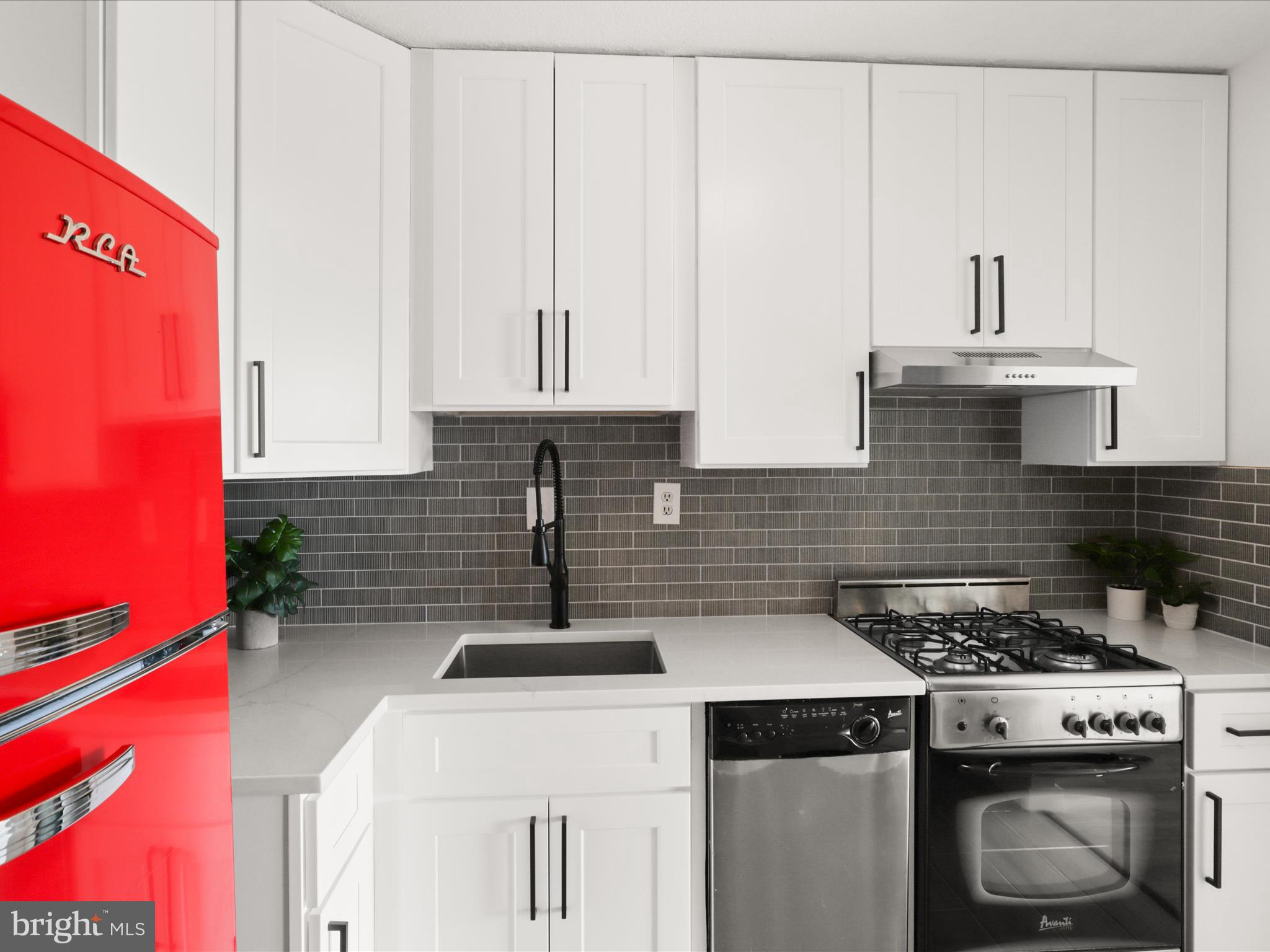 THE CARLTON - Residential Lease