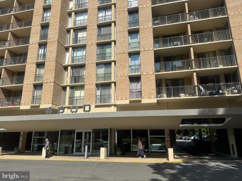 4600 S FOUR MILE RUN DRIVE 1031 ARLINGTON VA 22204