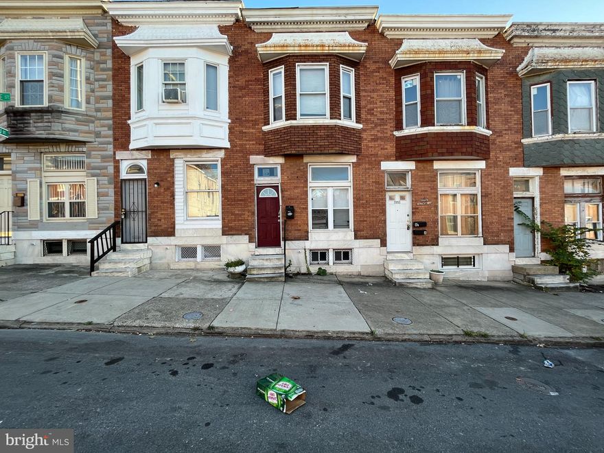 ONLINE AUCTION: Bidding begins 11/11/2024 @ 10:00 AM. Bidding ends 11/13/2024 @ 6:40 PM. List Price is Suggested Opening Bid. 2 Story Townhouse located in the Boyd-Booth area of Baltimore City. Residents can enjoy the nearby attractions such as the Westside Shopping Center, Grace Medical Center, West Baltimore MARC Station, Carroll Park, Carroll Park Golf Course, & Mount Clare Junction Shopping Center. Property is Vacant. Easy Access to Major Traffic Artery Edmondson Ave. Deposit: $5,000.
