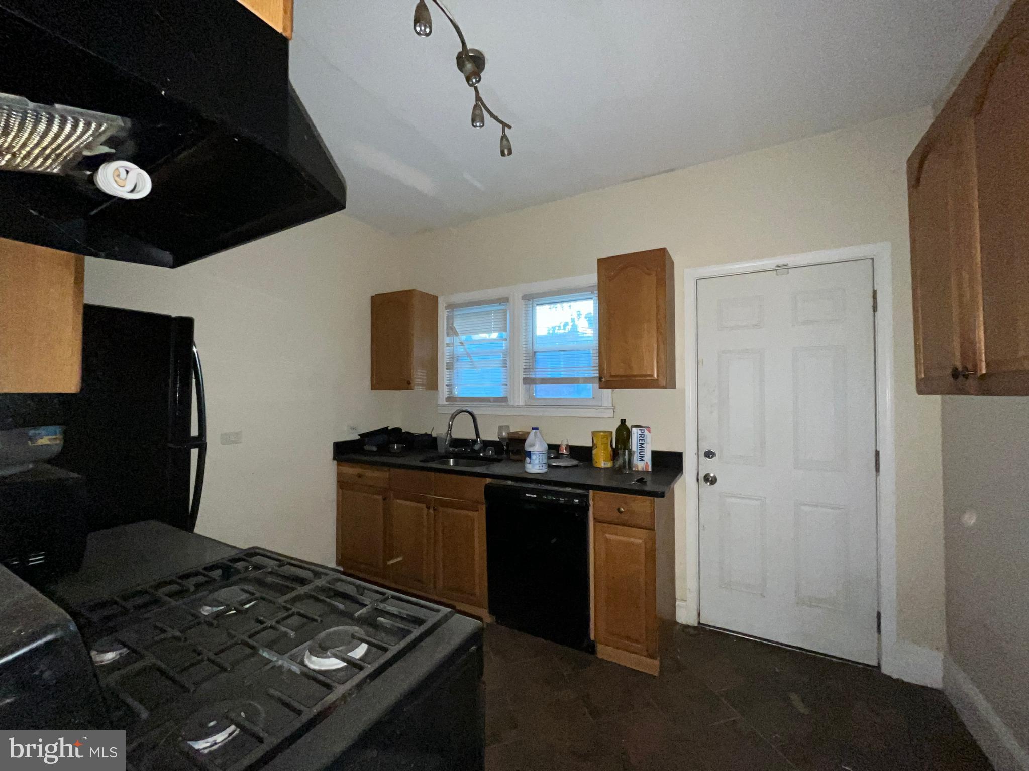 BOOTH-BOYD - Residential