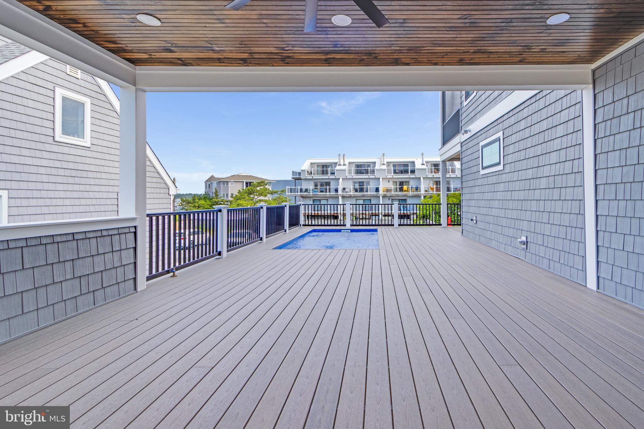 INDIAN BEACH - Residential