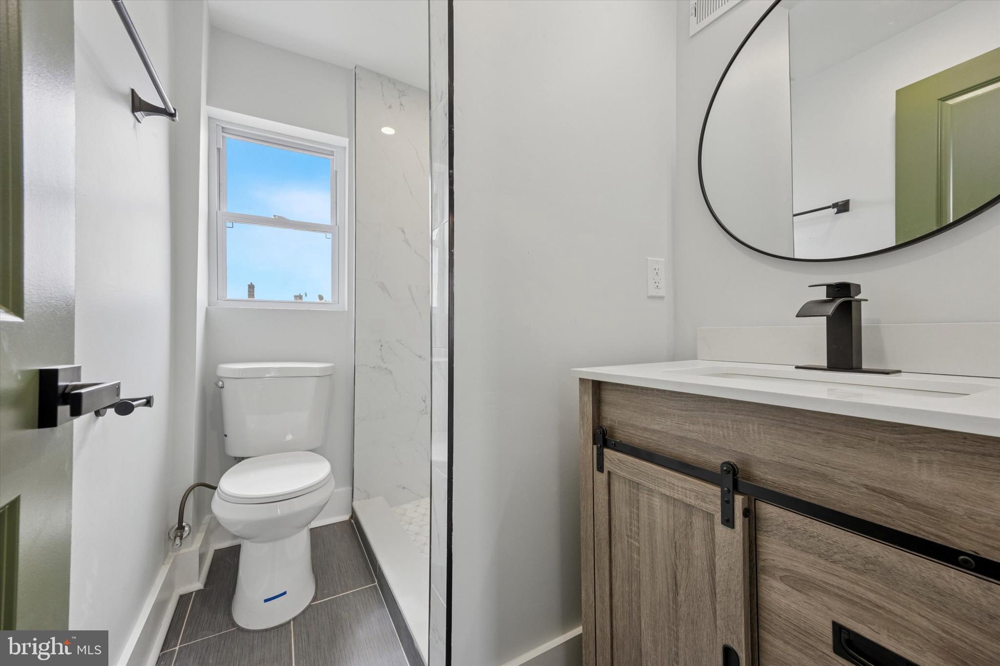 PORT RICHMOND - Residential