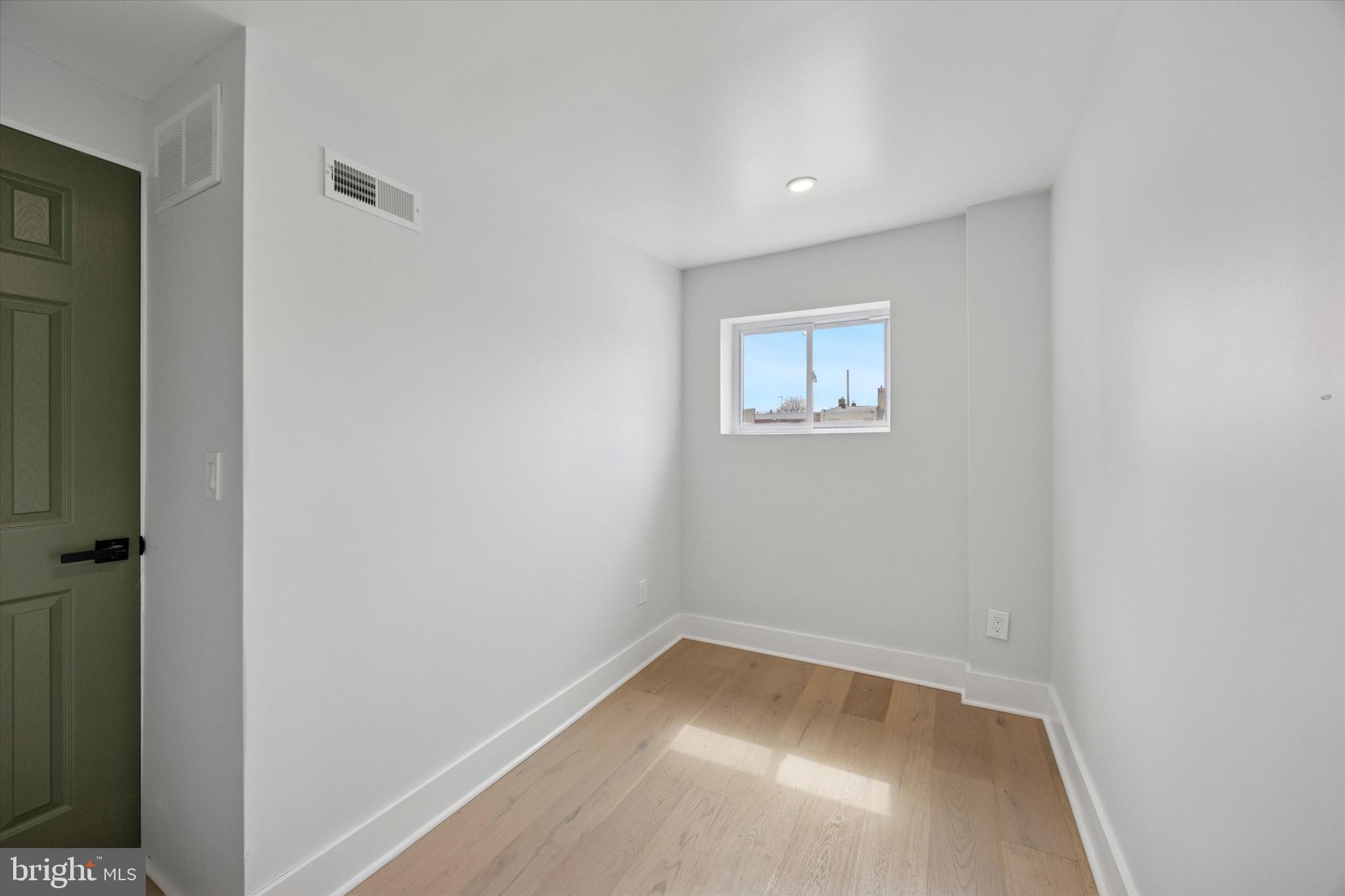 PORT RICHMOND - Residential