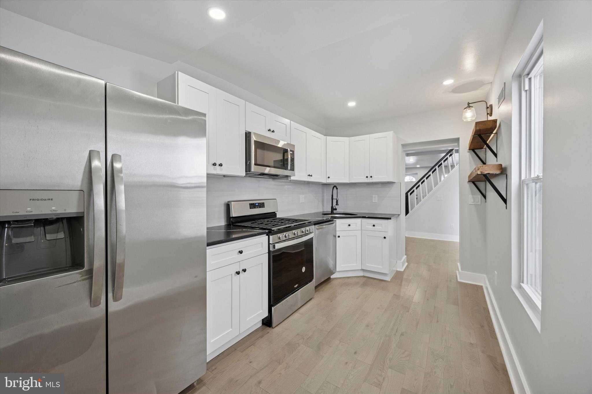 PORT RICHMOND - Residential