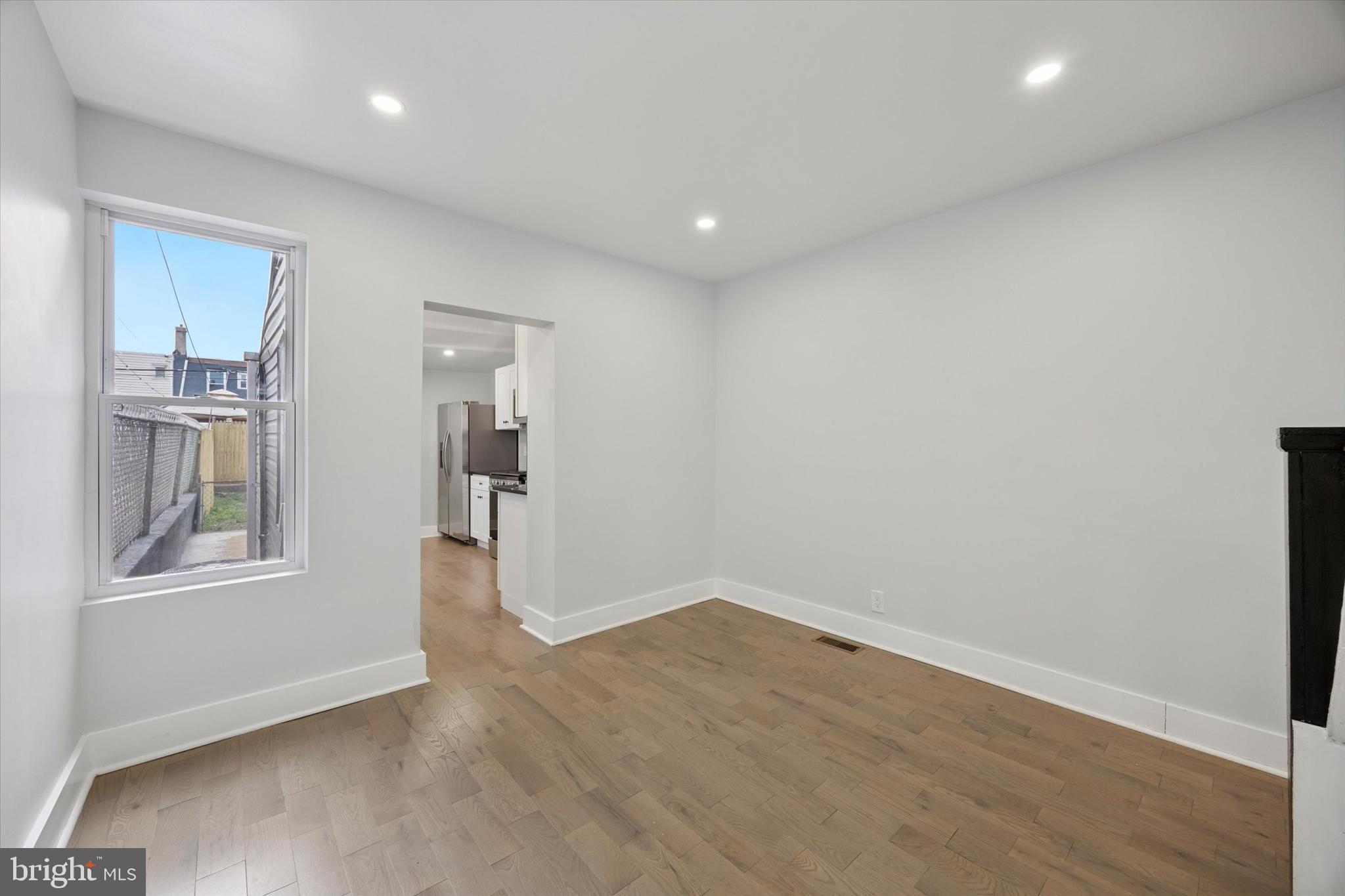 PORT RICHMOND - Residential