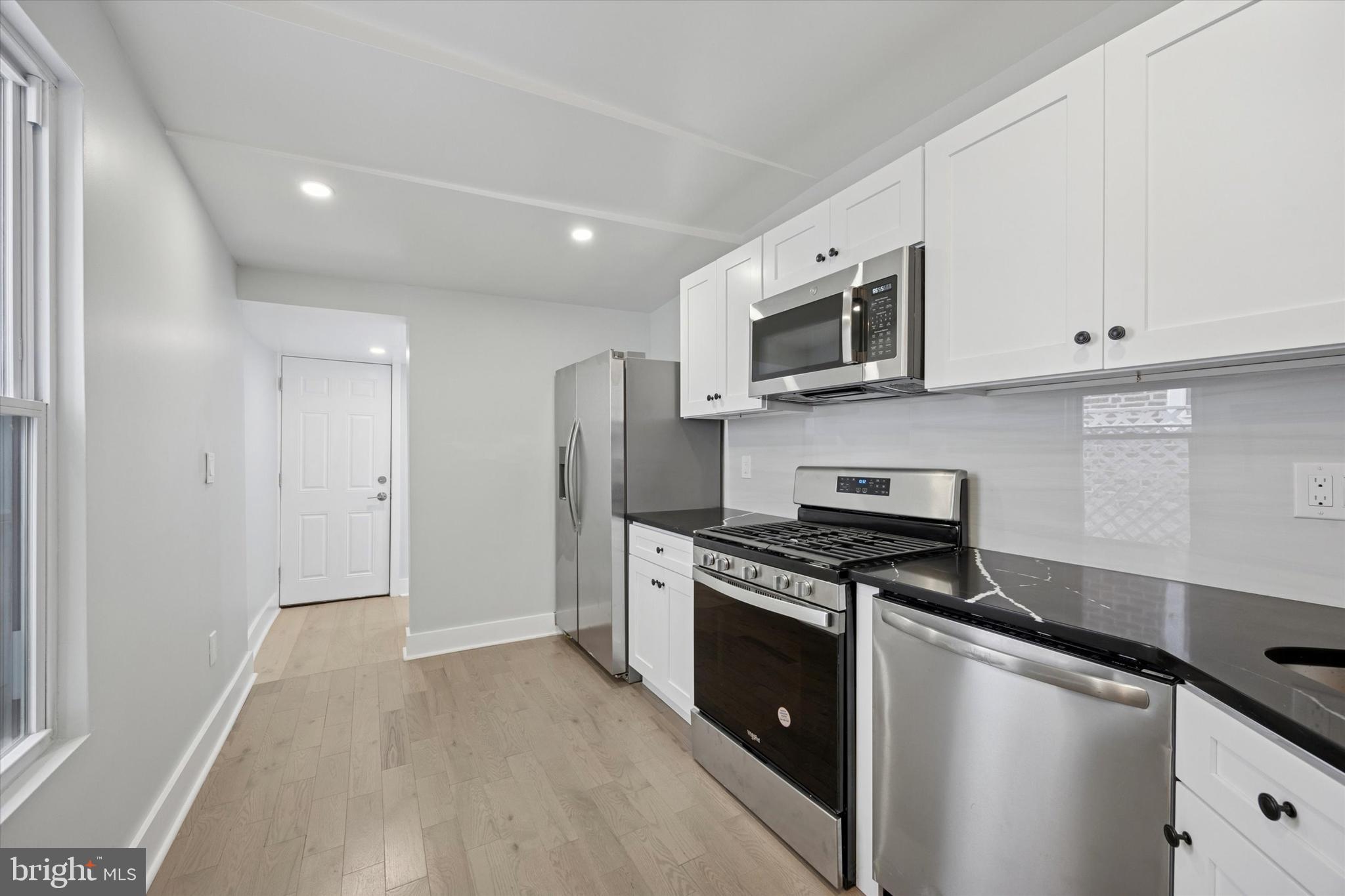 PORT RICHMOND - Residential