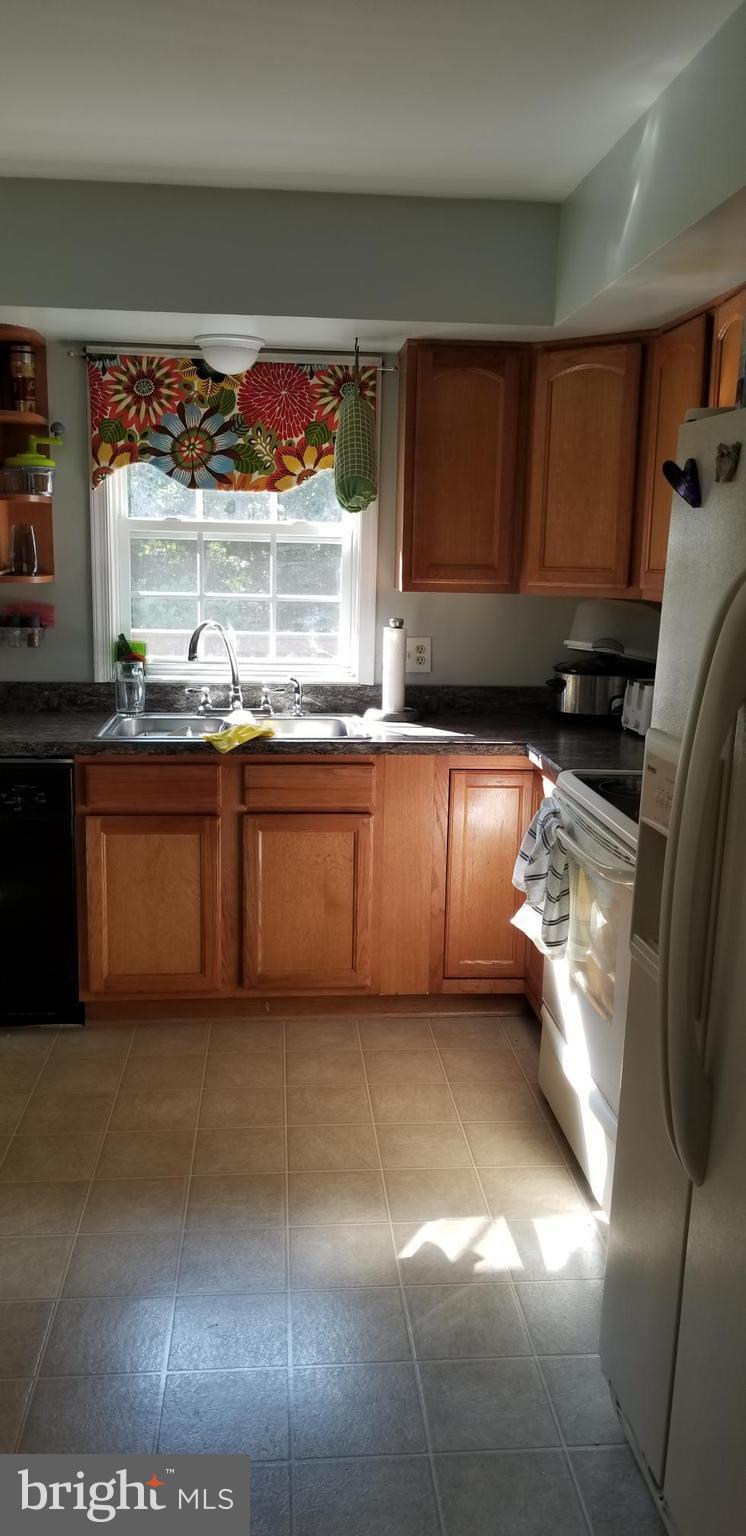 MARIELLEN PARK SUB - Residential Lease