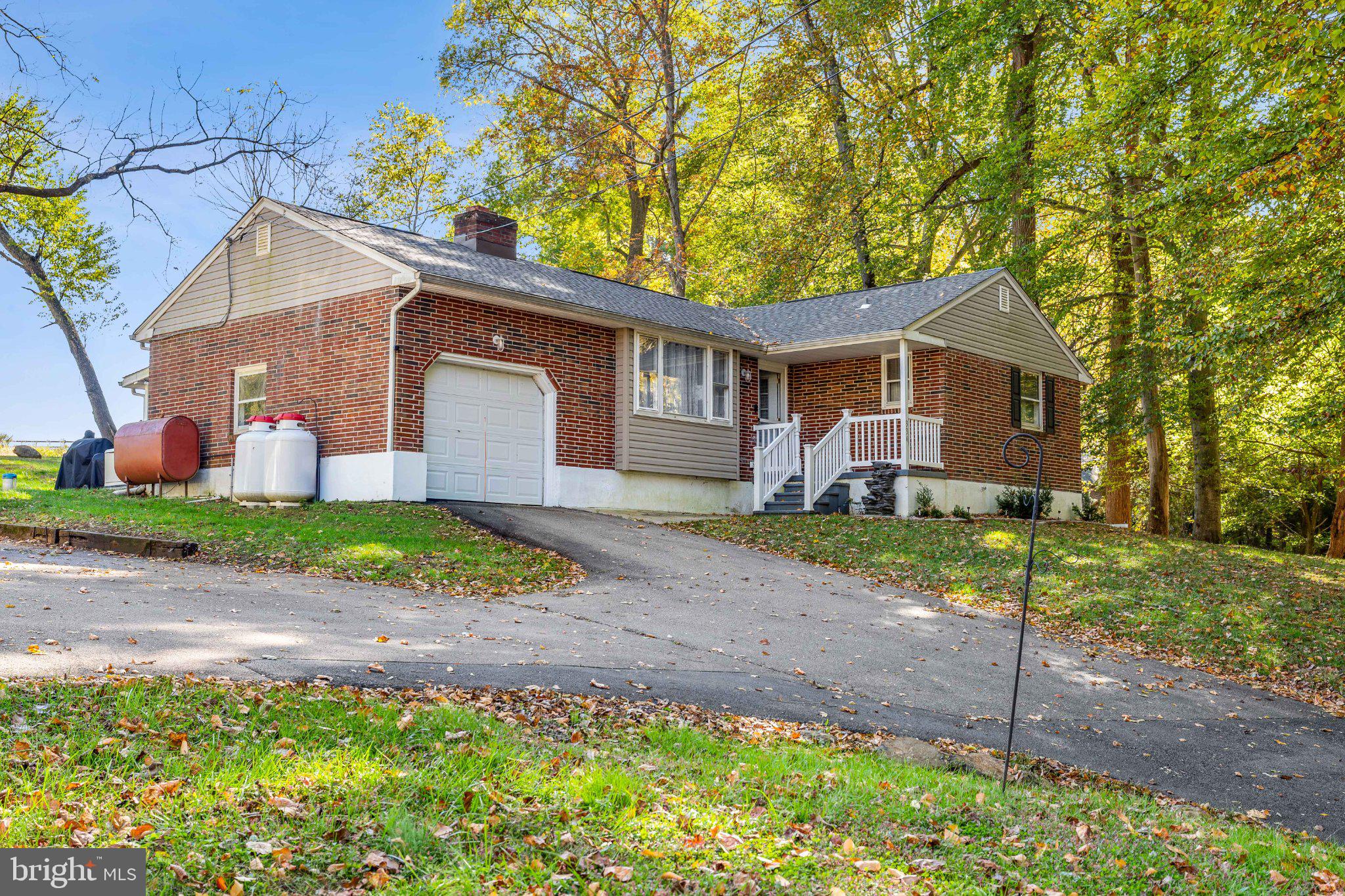 334 SPRING HILL ROAD
