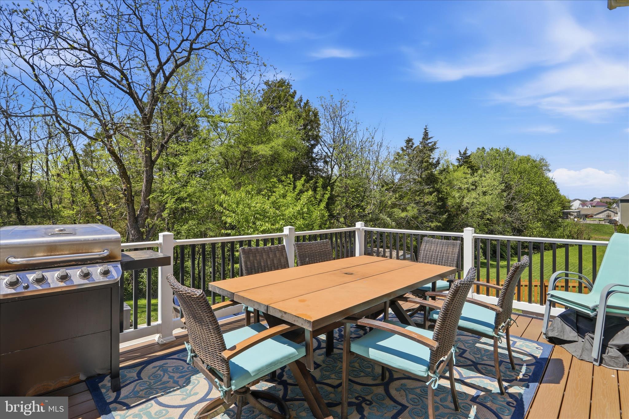 ROLLING HILLS - Residential