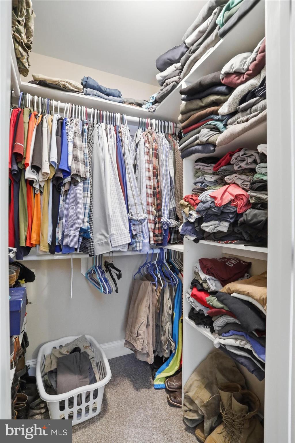 ROLLING HILLS - Residential