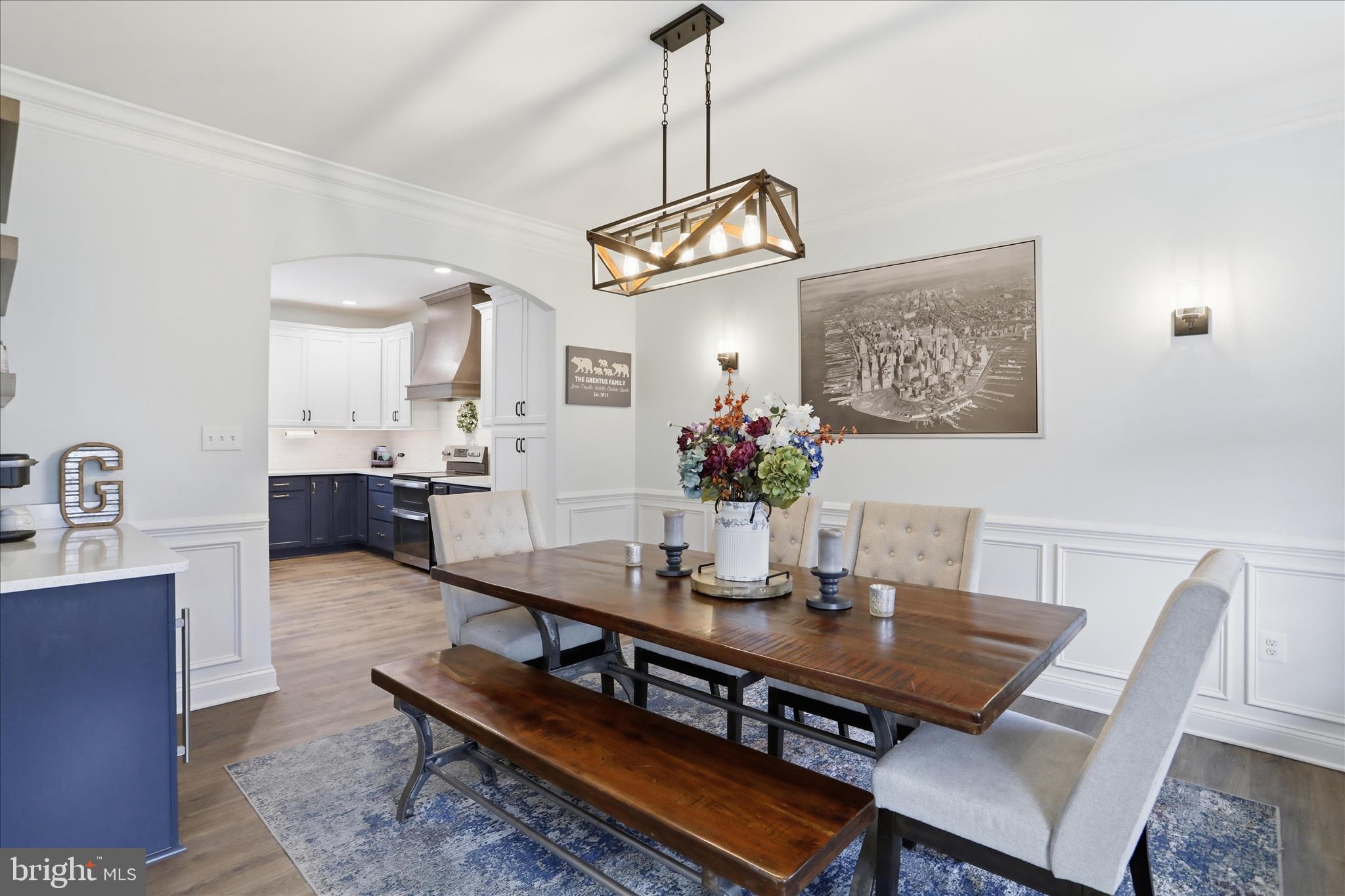 ROLLING HILLS - Residential