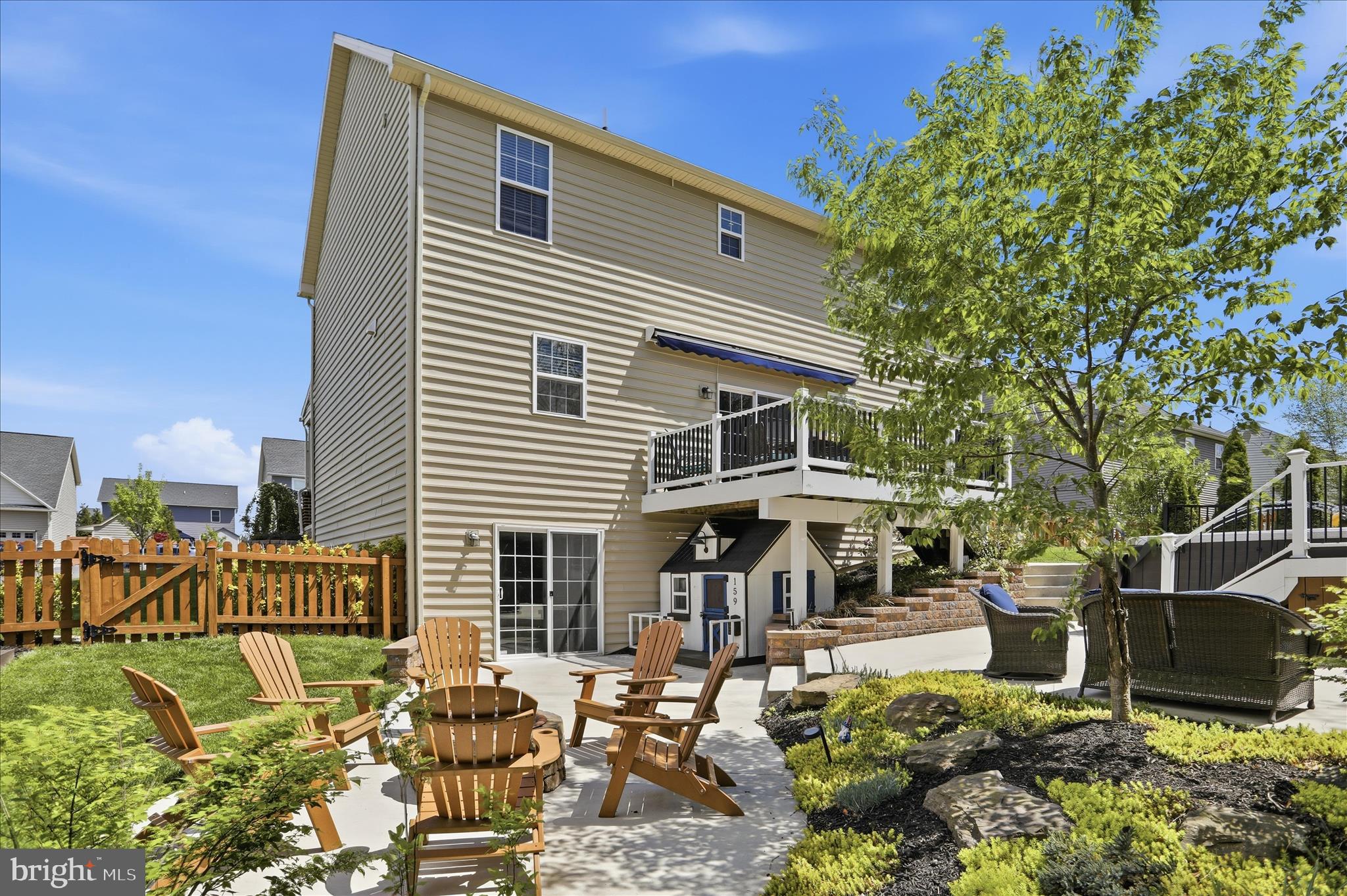 ROLLING HILLS - Residential