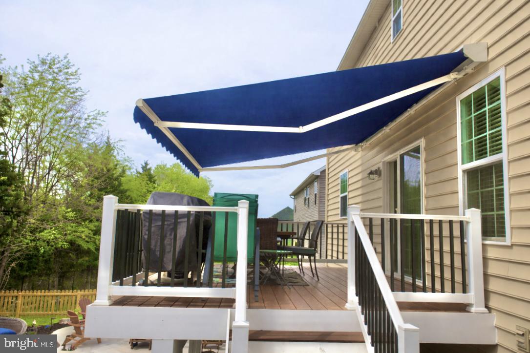 ROLLING HILLS - Residential