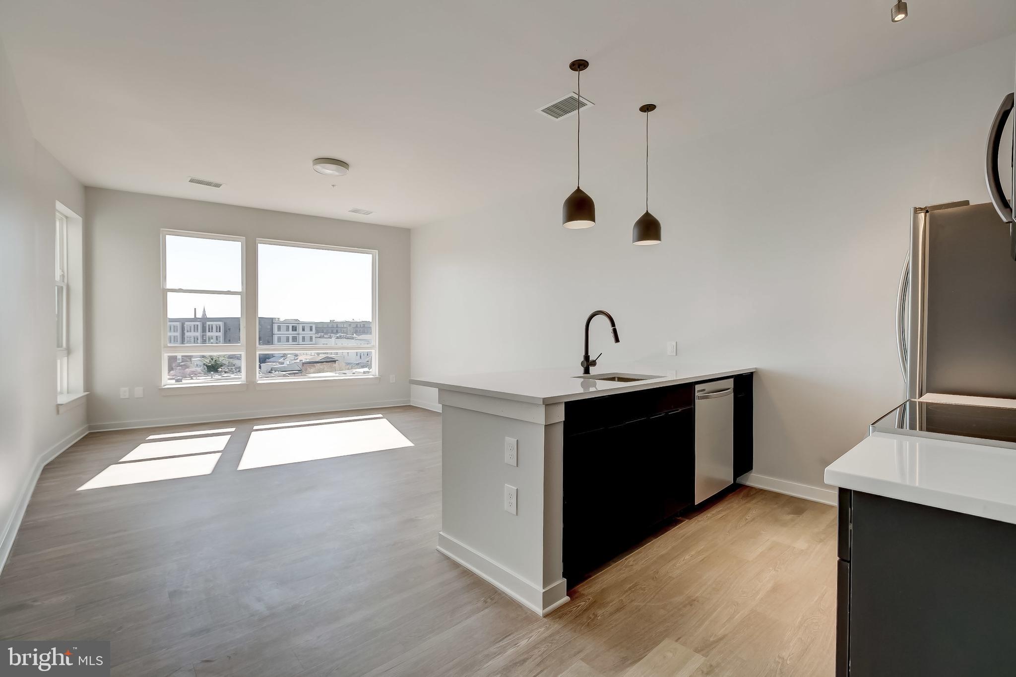 SHARP LEADENHALL - Residential Lease