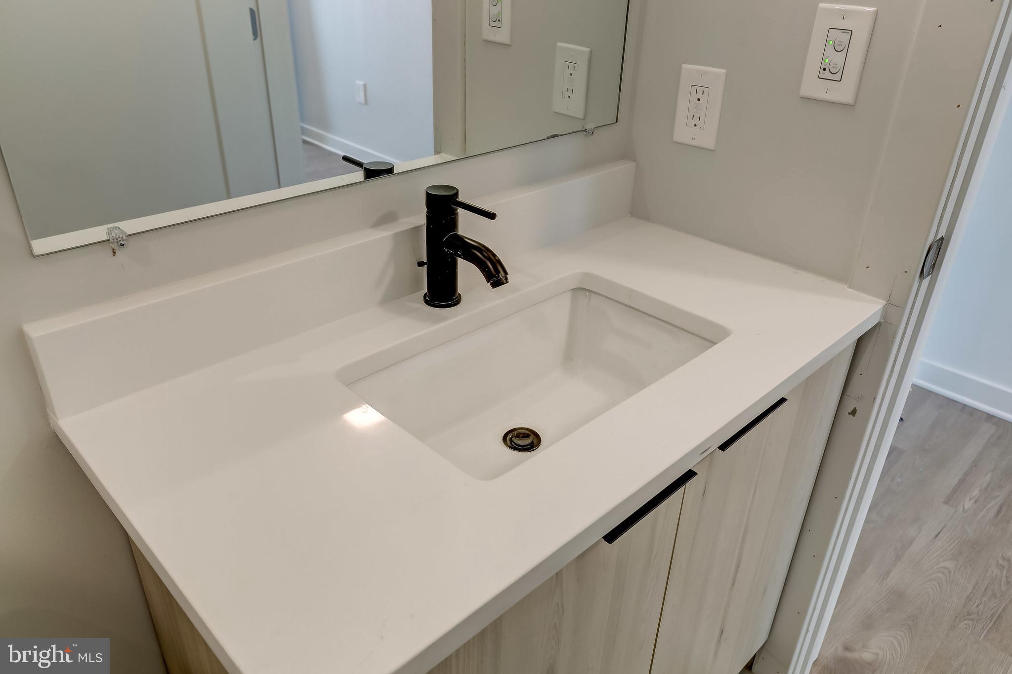 SHARP LEADENHALL - Residential Lease