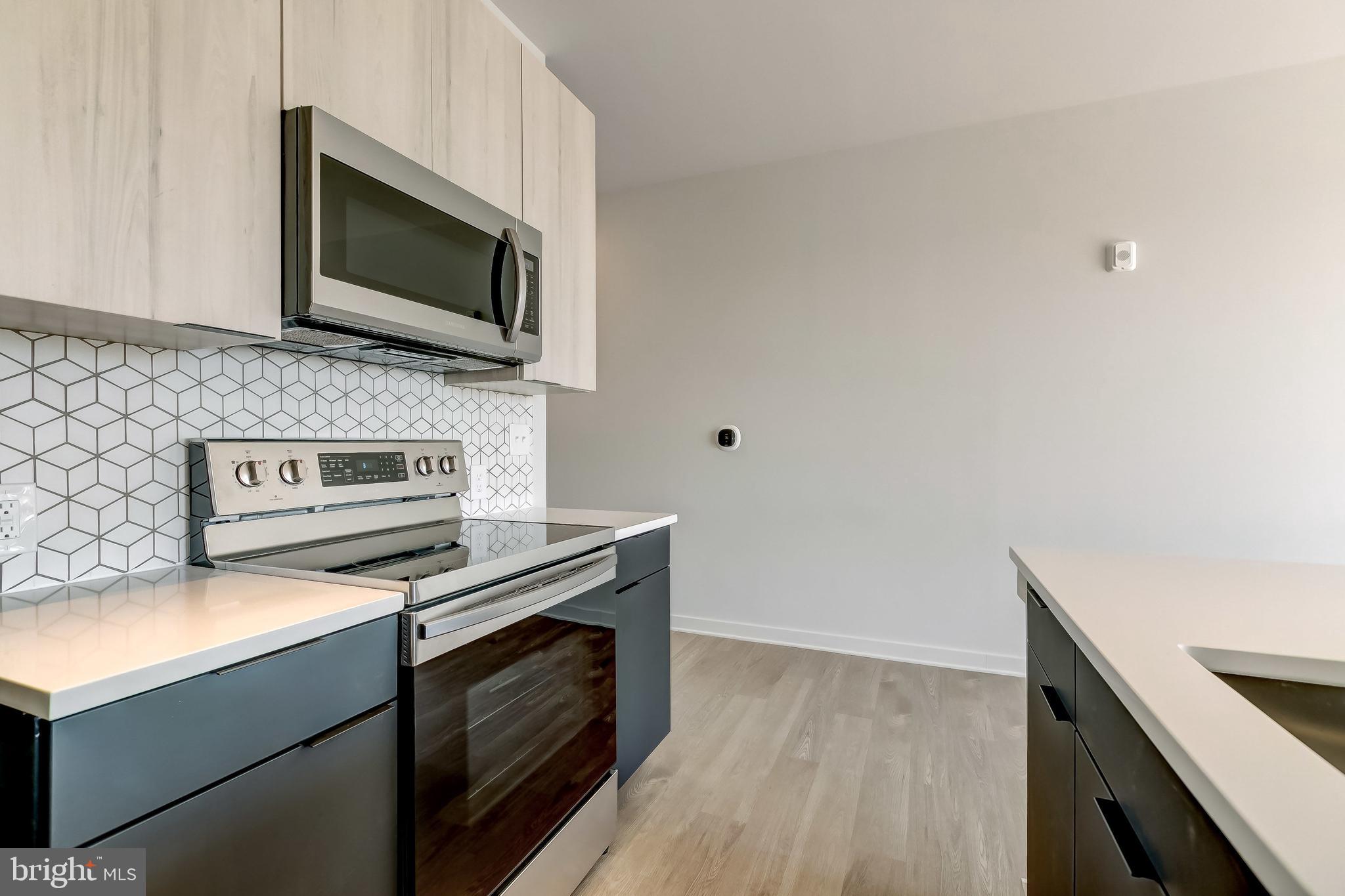 SHARP LEADENHALL - Residential Lease