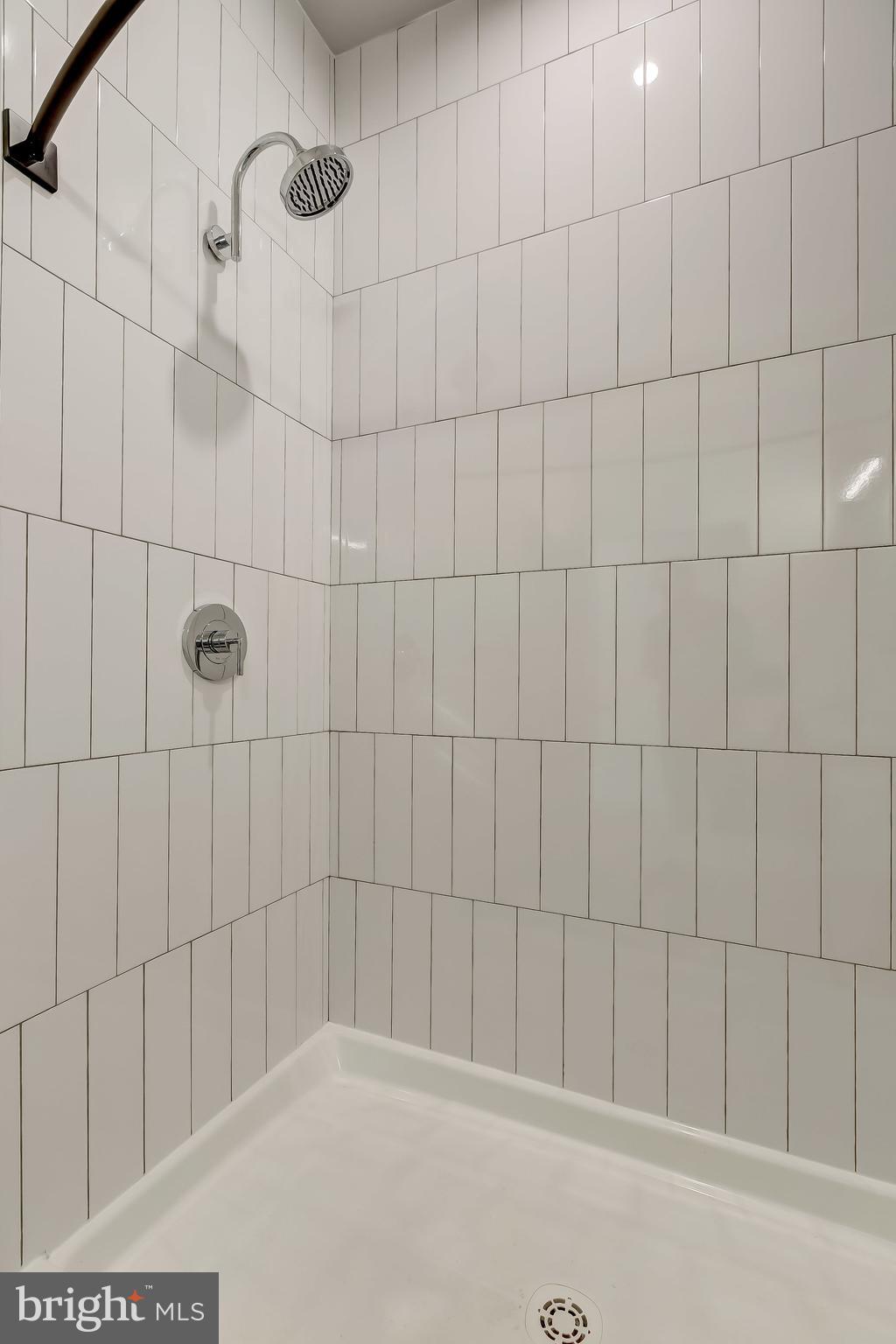 SHARP LEADENHALL - Residential Lease