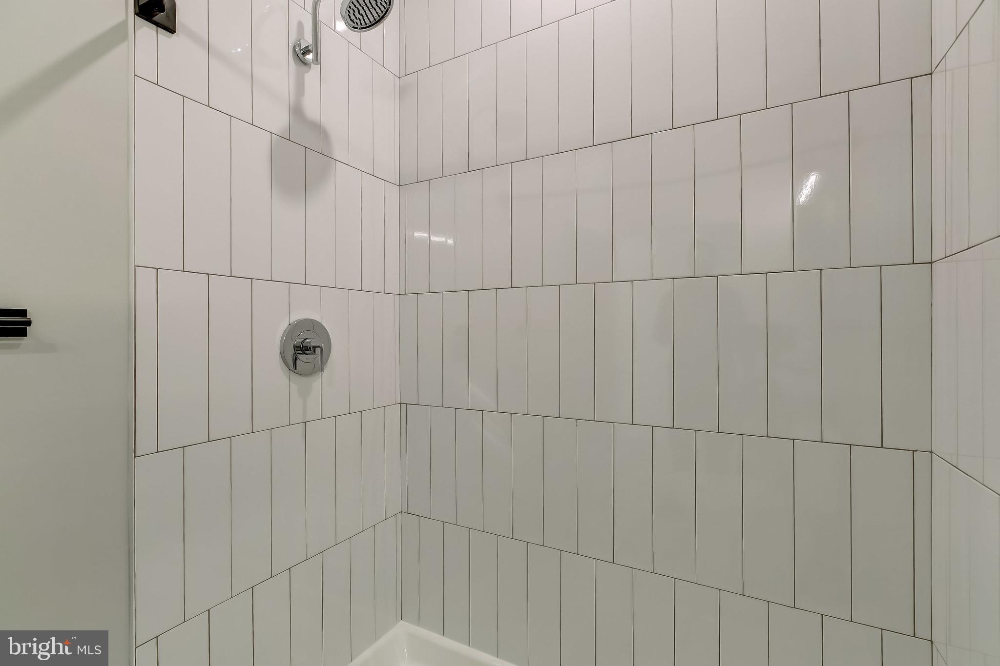 SHARP LEADENHALL - Residential Lease