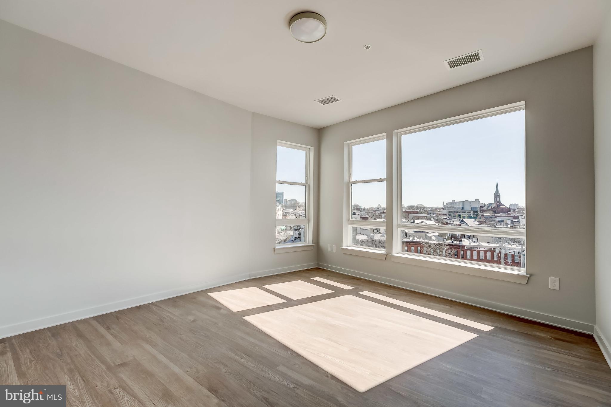 SHARP LEADENHALL - Residential Lease