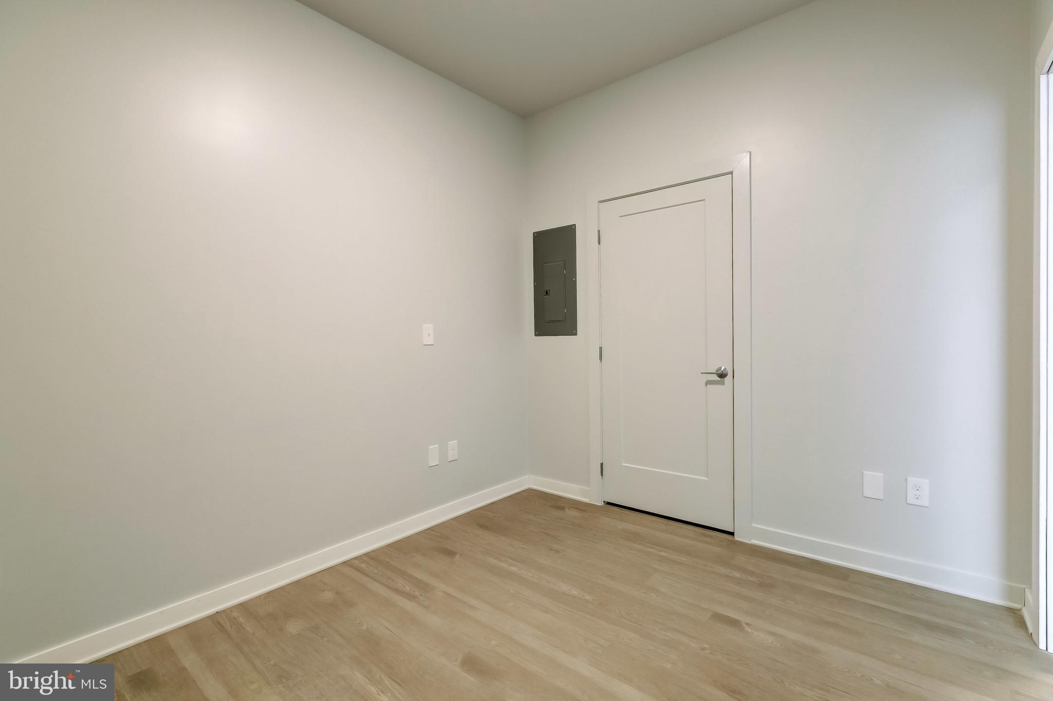 SHARP LEADENHALL - Residential Lease