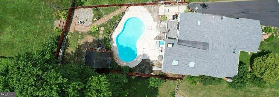 2400 FAULKLAND ROAD