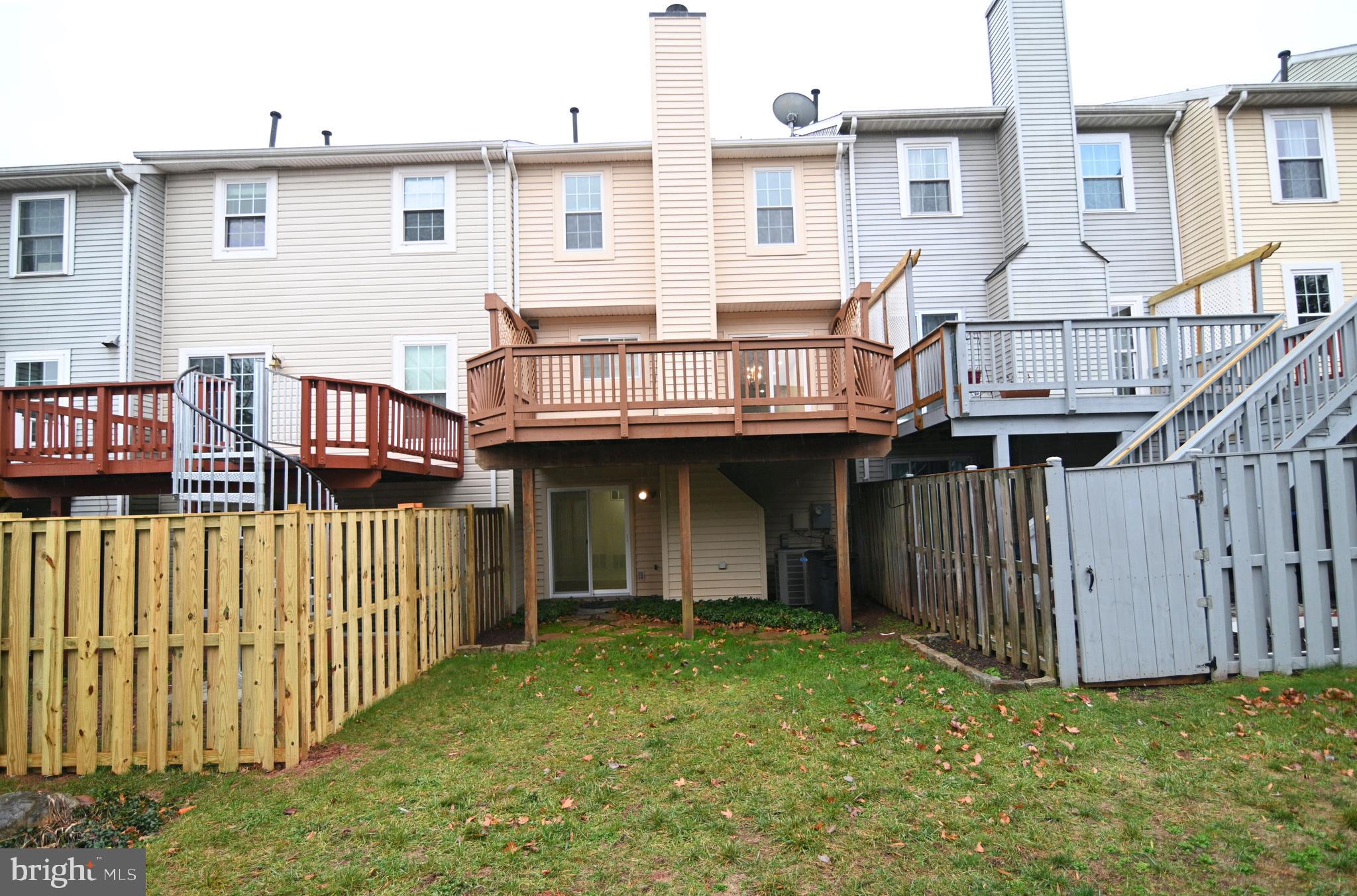 ASHBURN FARM - Residential