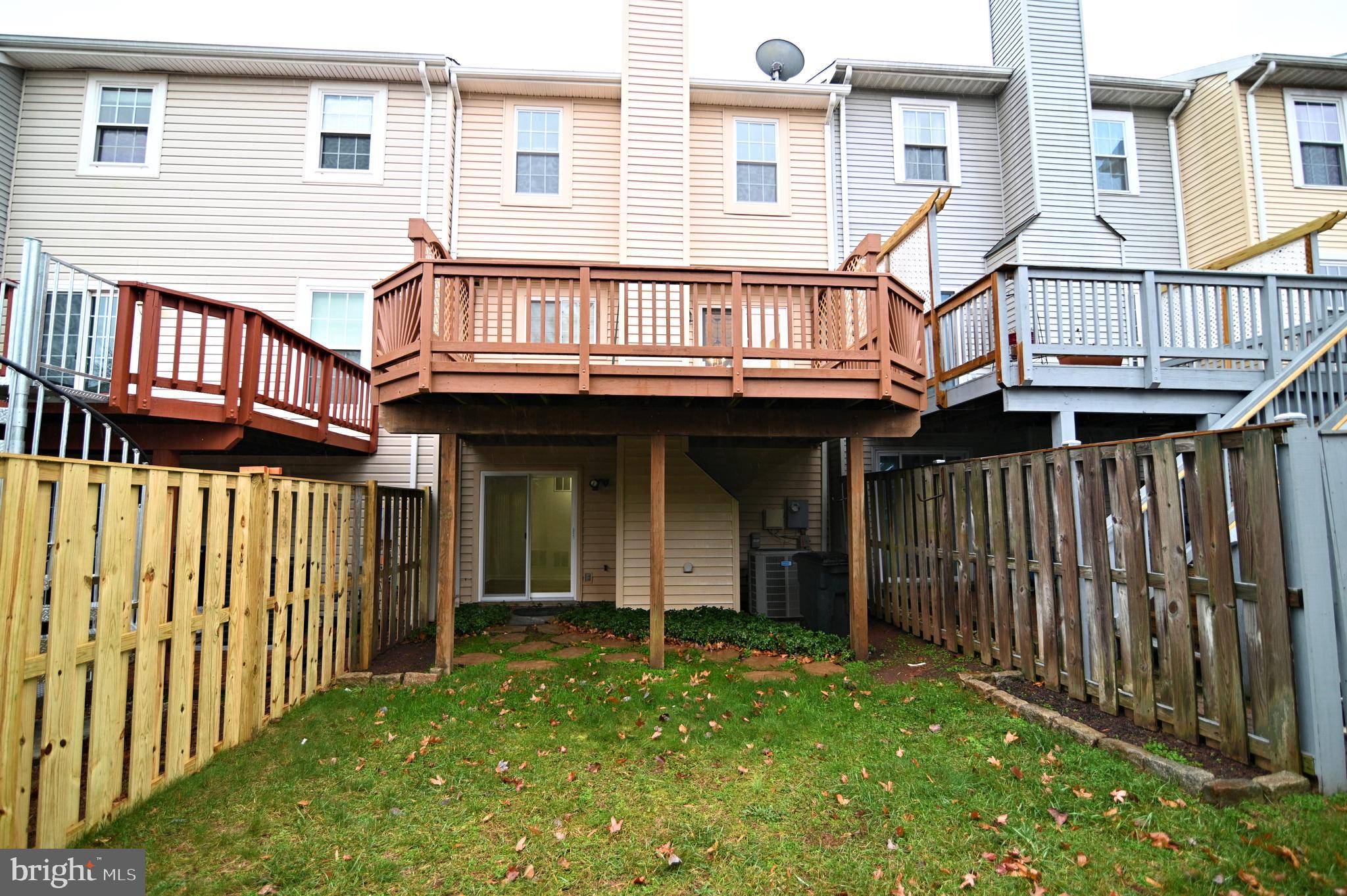 ASHBURN FARM - Residential