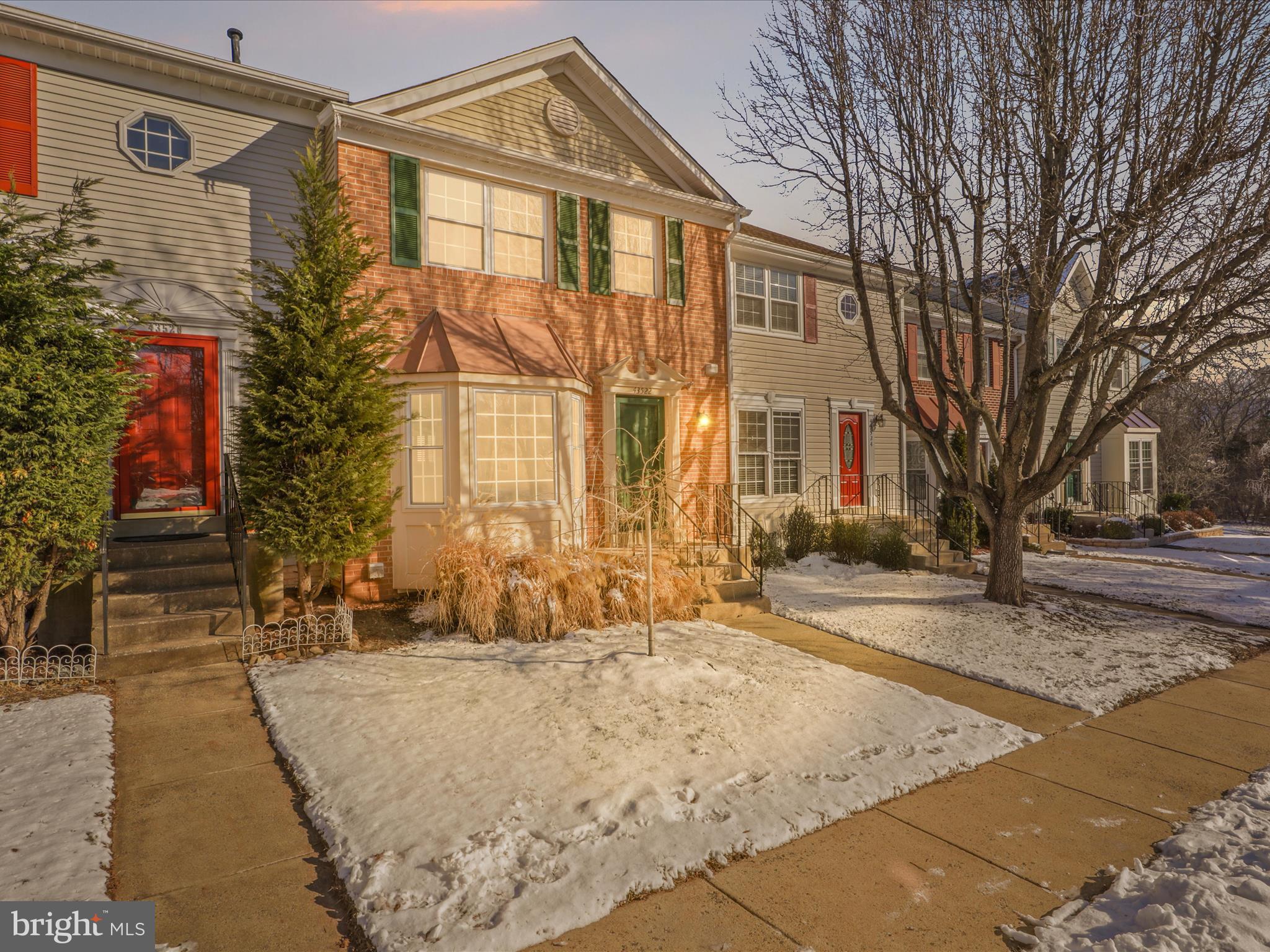 ASHBURN FARM - Residential