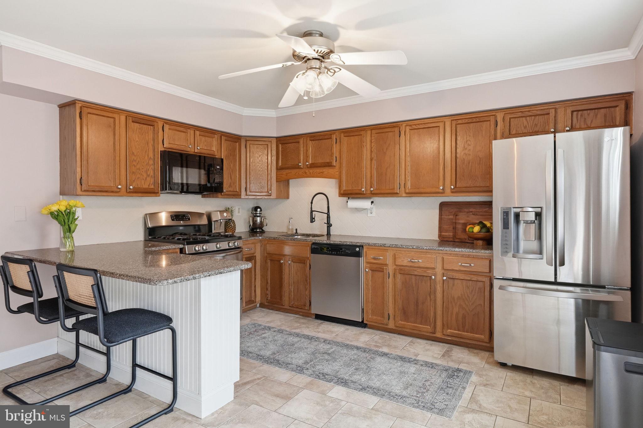 HERITAGE MANOR - Residential