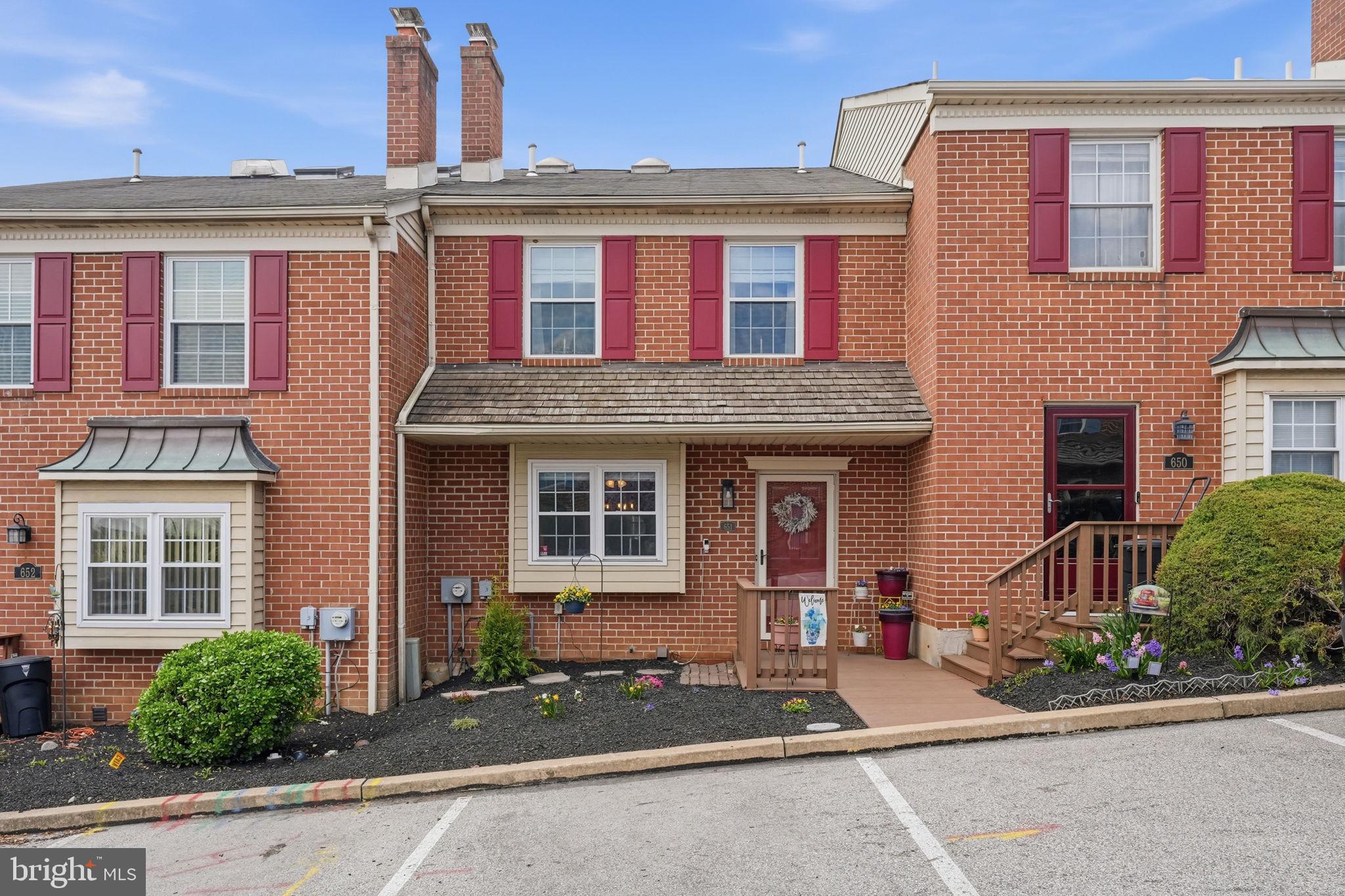 HERITAGE MANOR - Residential