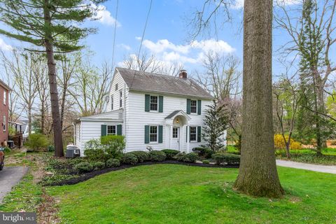 Photo of 170 Kready Avenue, Millersville, PA 17551 (MLS # PALA2049334)