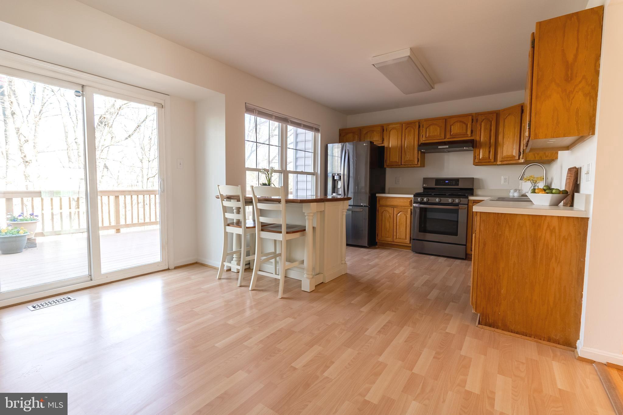 COMPTON VALLEY ESTATES - Residential