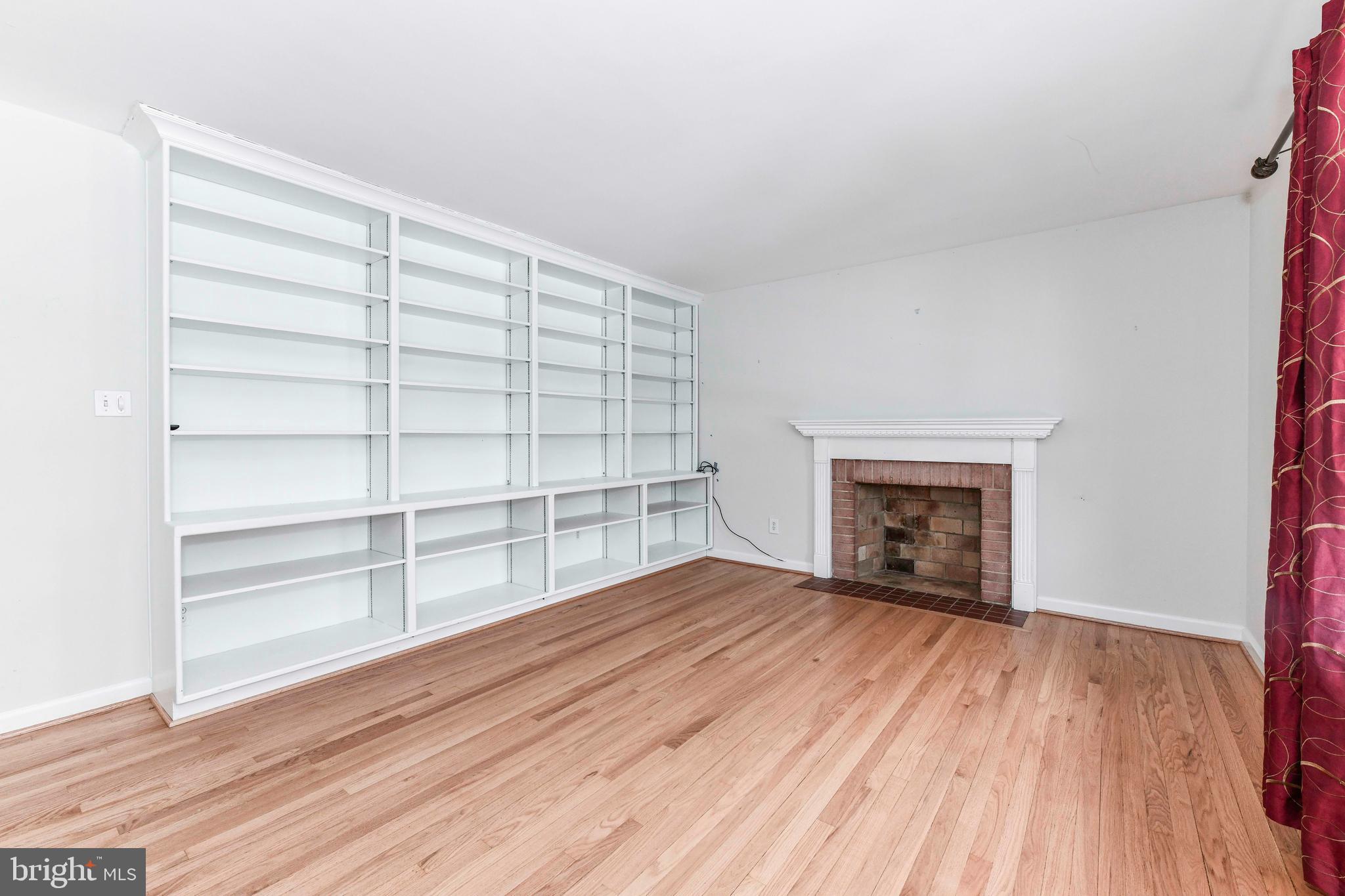 WESTWOOD PARK - Residential Lease